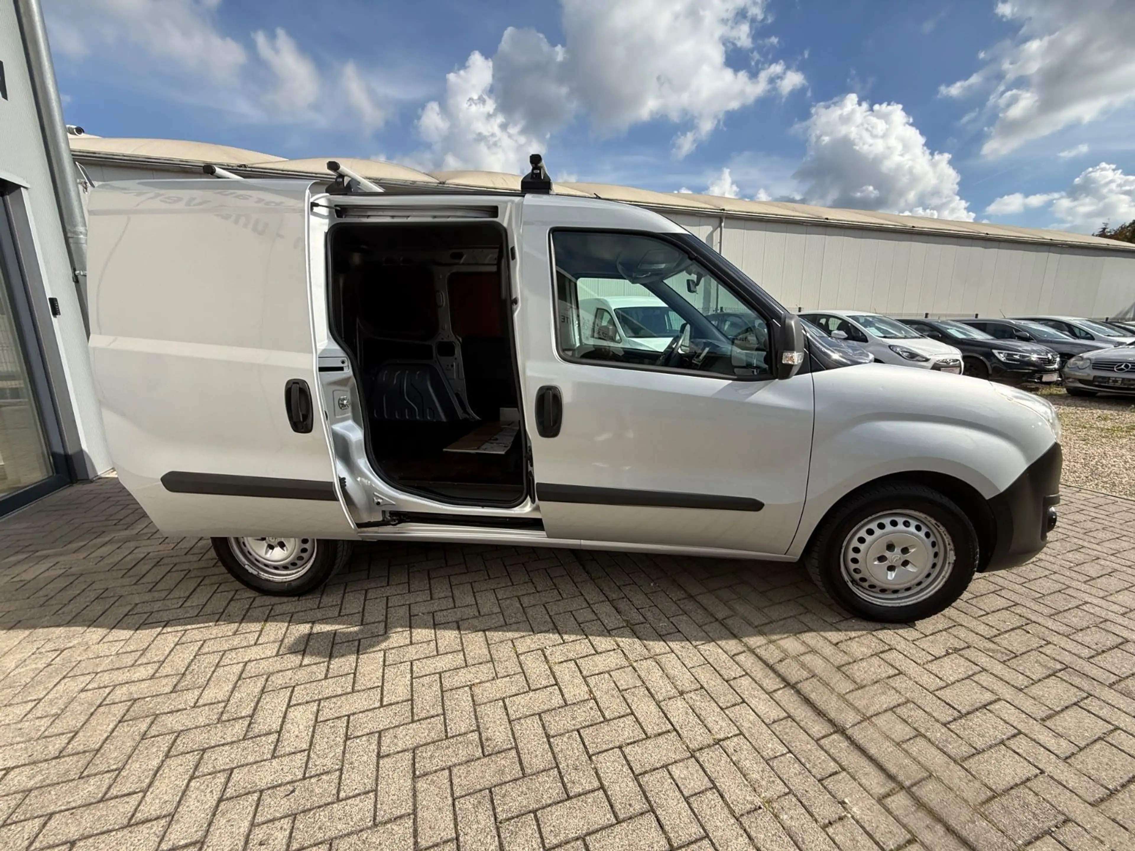 Opel Combo D Kasten L1H1 2,2t*AHK*PDC*GJREIFEN — photo 5