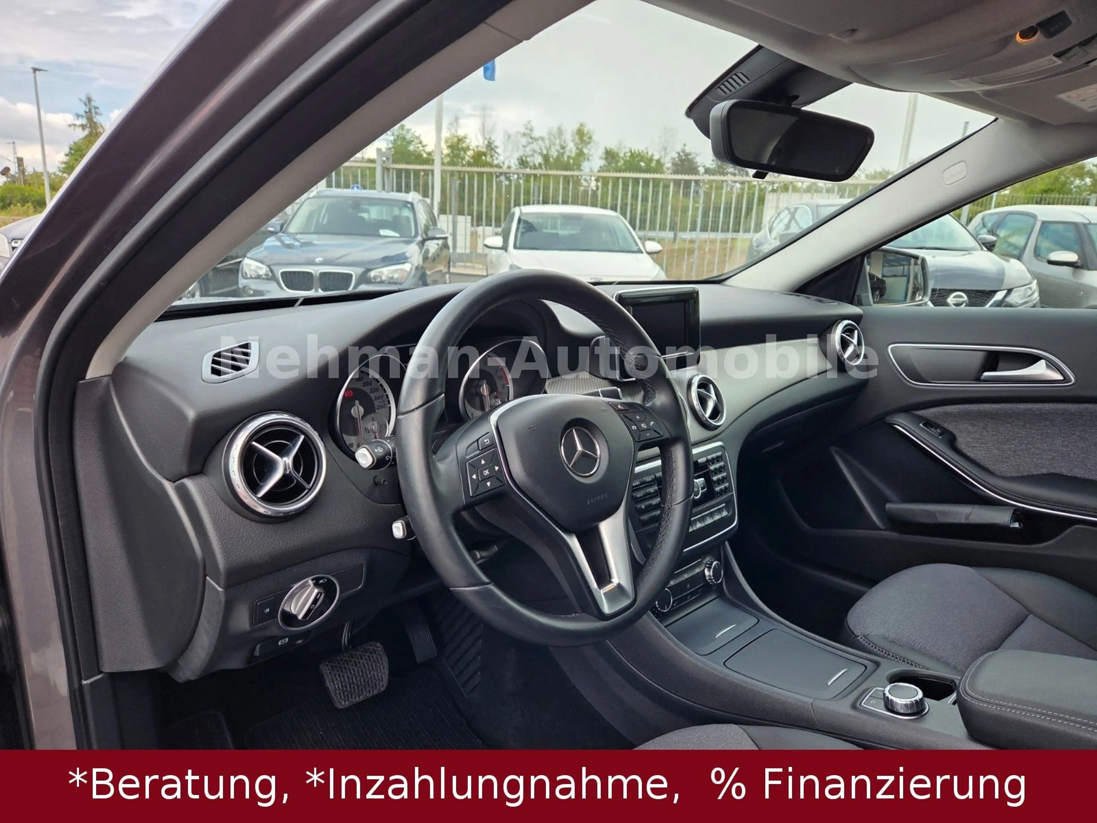 Mercedes-Benz GLA 200 GLA Style 1. Hand — photo 9