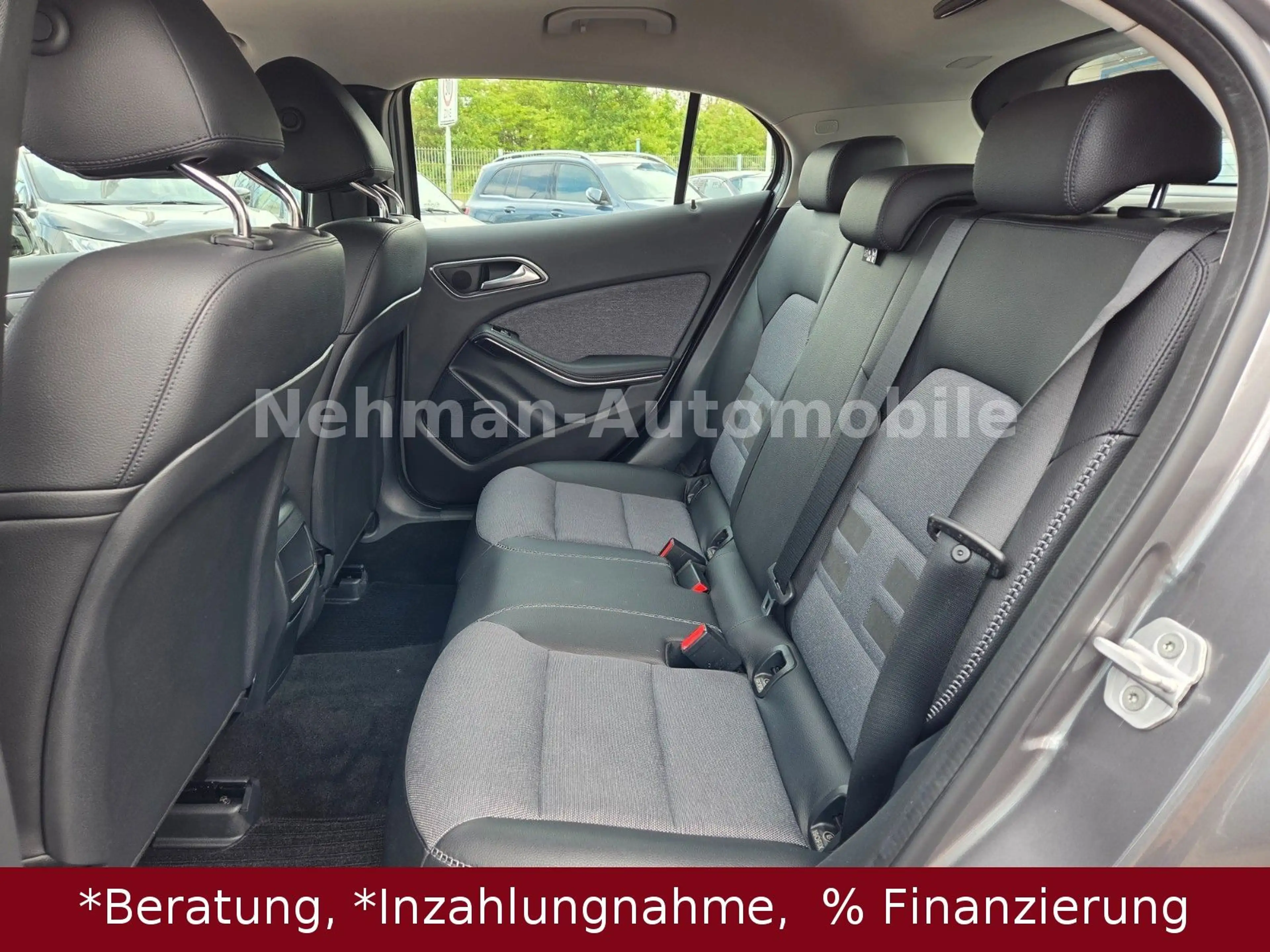 Mercedes-Benz GLA 200 GLA Style 1. Hand — photo 12