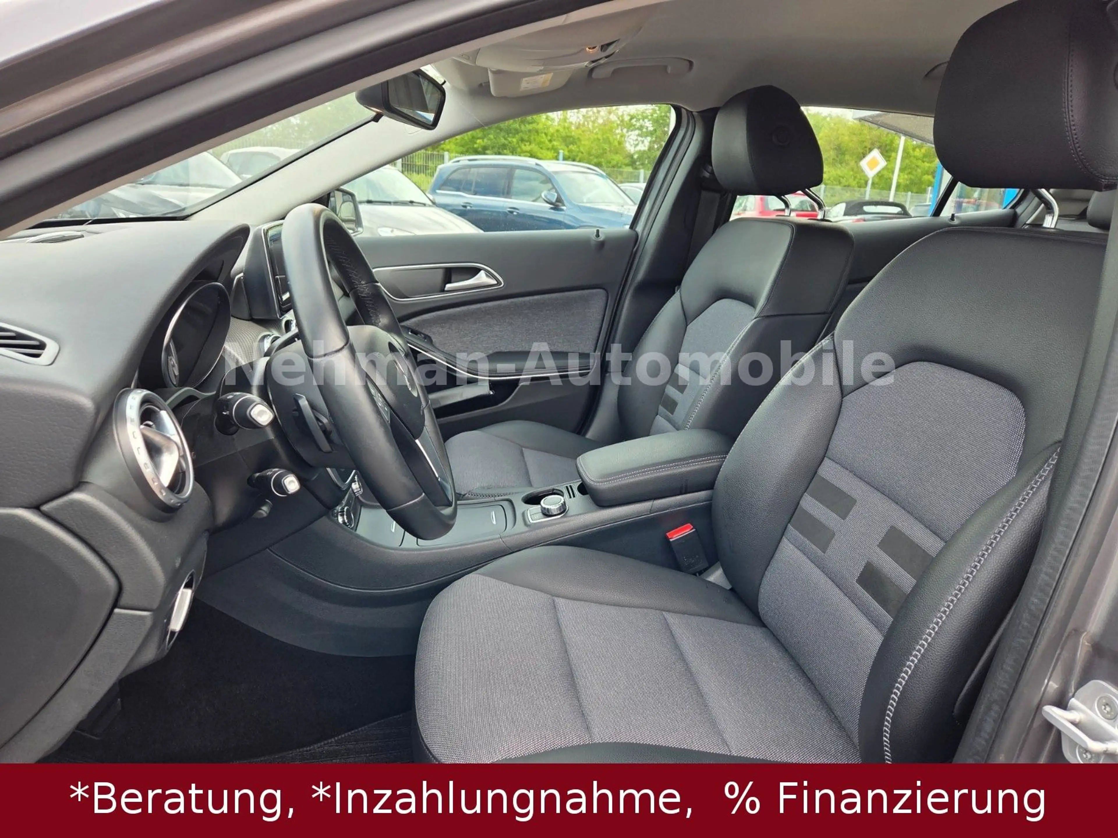 Mercedes-Benz GLA 200 GLA Style 1. Hand — photo 10