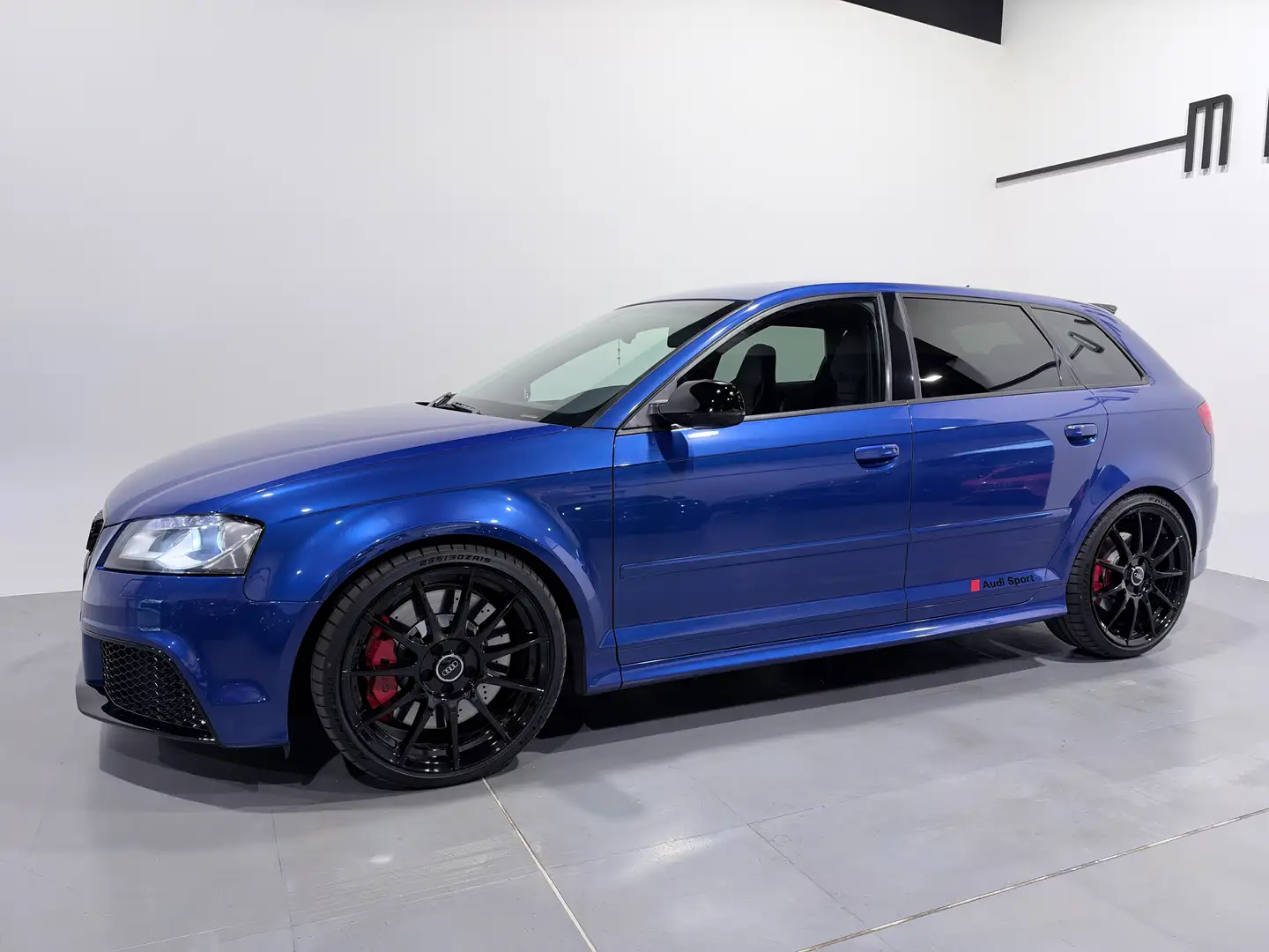 Audi RS3 2.5 TFSI quattro Blau - 2
