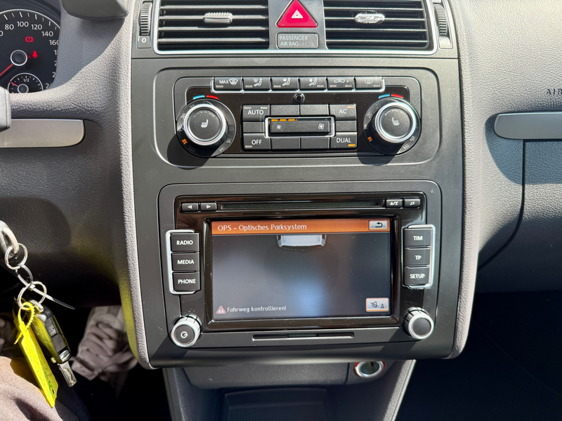 Volkswagen Touran Trendline — photo 12