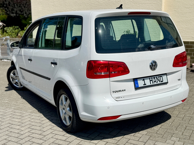 Volkswagen Touran Trendline — photo 4
