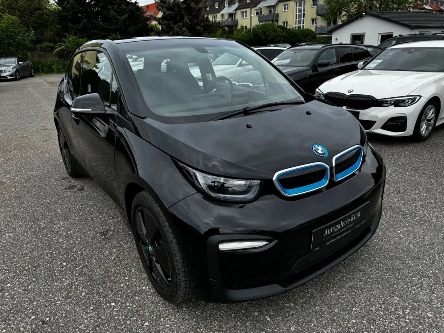 BMW i3 LED|NAVI-PROF|KAMERA|SITHZ|KLIMAAUT|DAB Zwart - 1