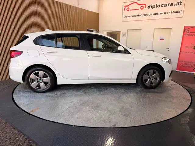 BMW 1 Series view 7
