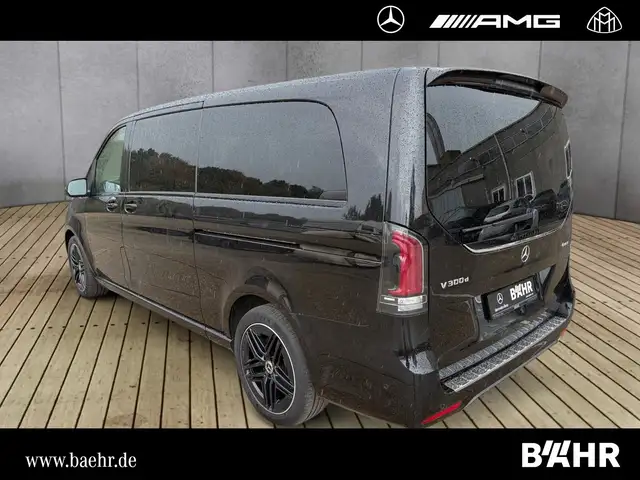 Mercedes-Benz V 300 view 3