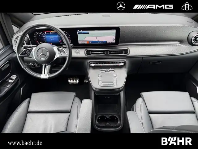 Mercedes-Benz V 300 view 4