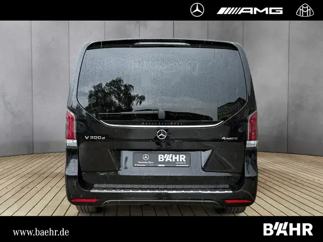 Mercedes-Benz V 300 view 8