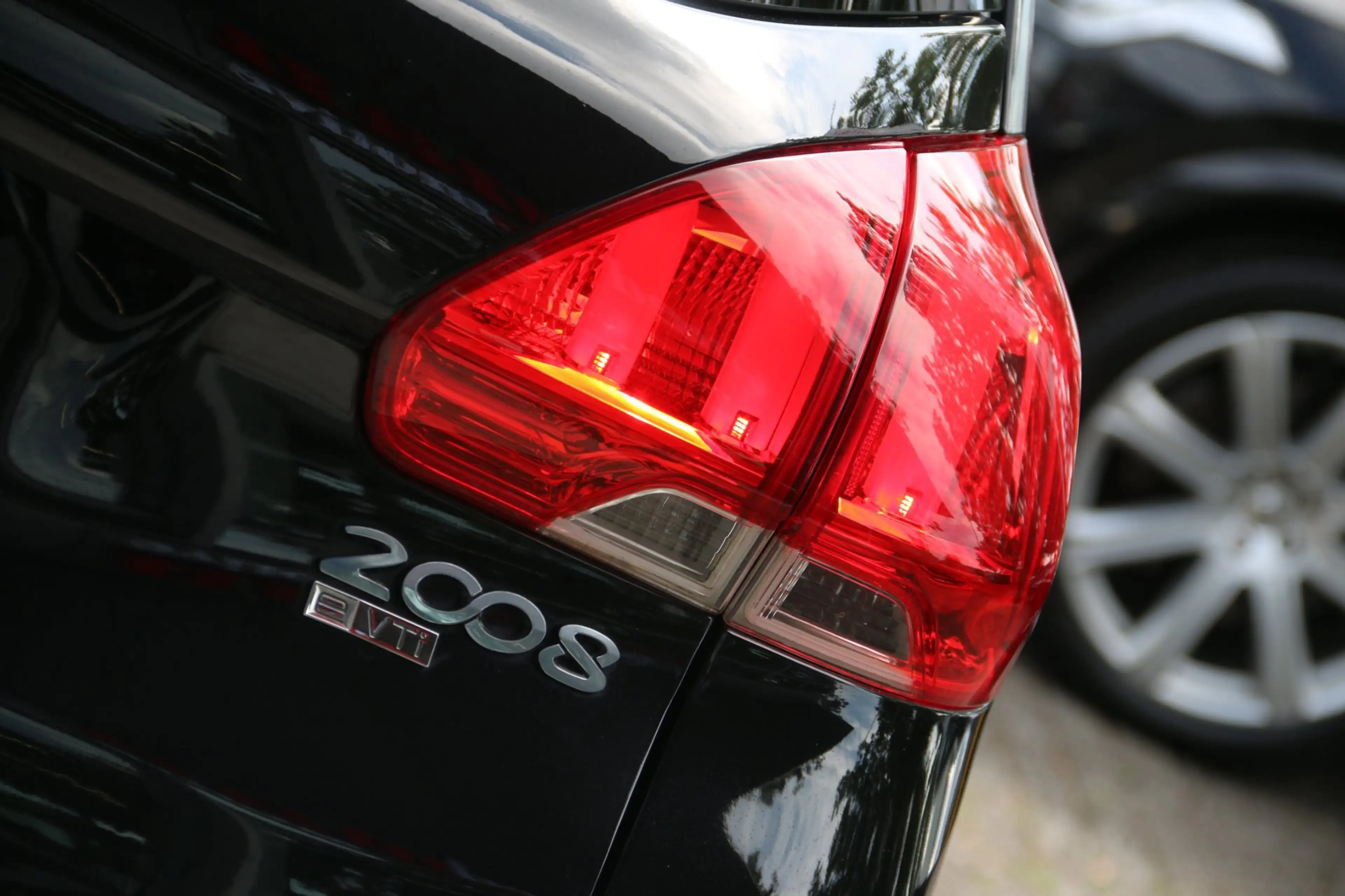 Peugeot 2008 1.2 PureTech Active AUTOMAAT NL-AUTO NAP! — photo 6