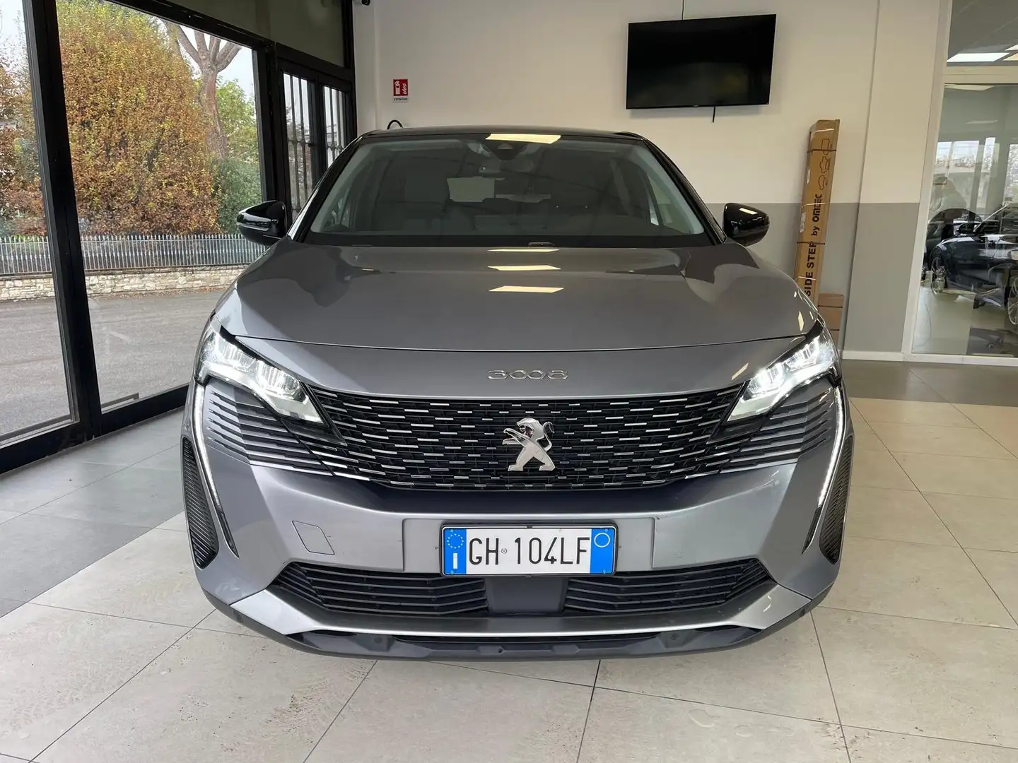 Peugeot 3008 1.5 bluehdi Allure Pack s *NO VINCOLI* Gris - 2