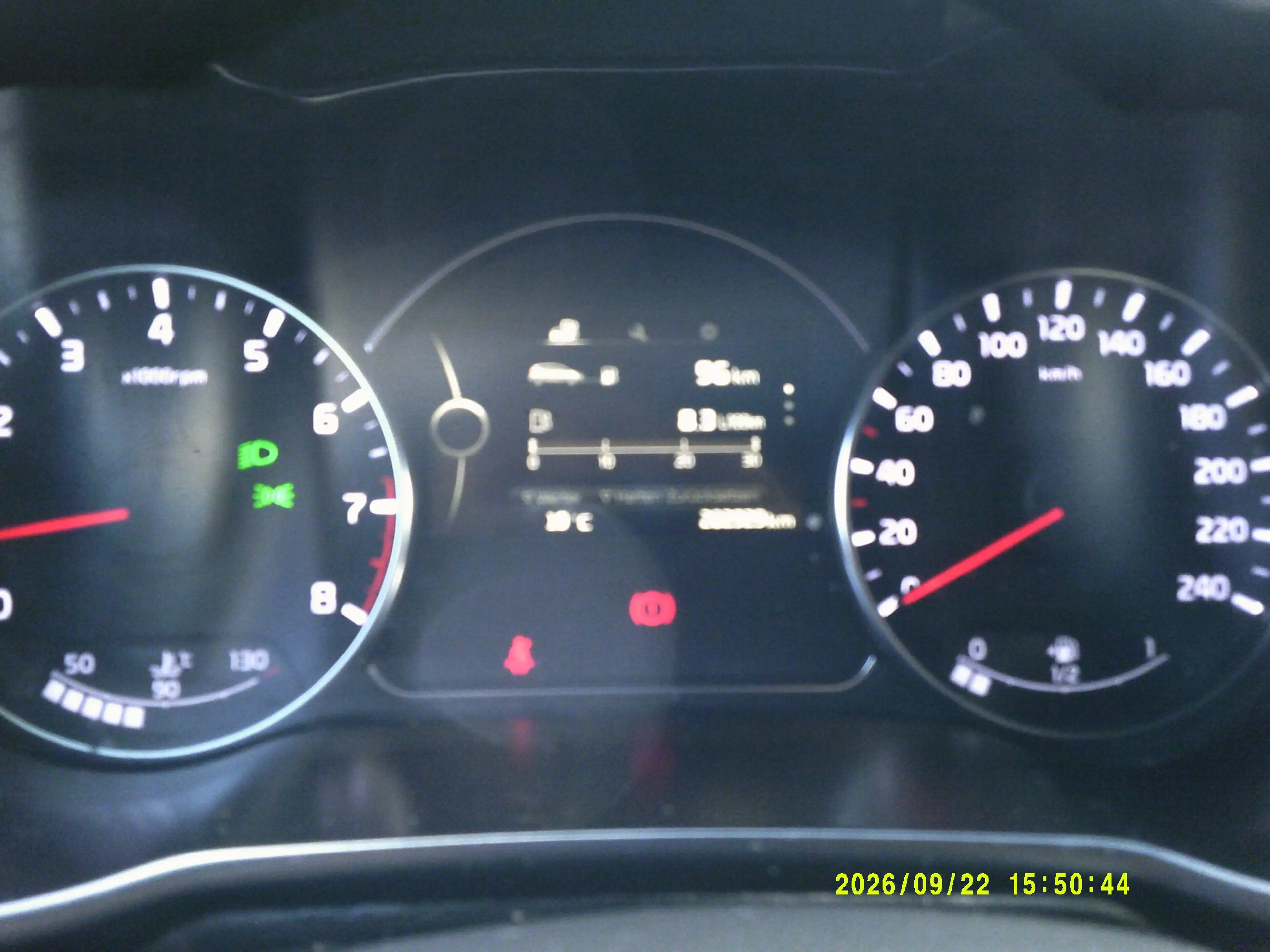 Kia Carens Attract — photo 14
