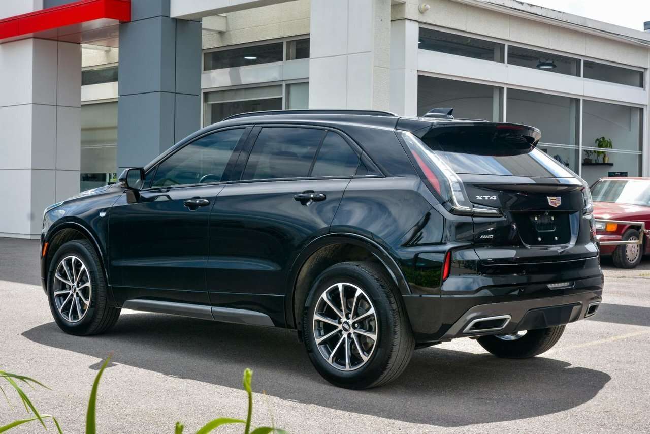 2024 Cadillac XT4 AWD Sport — снимка 1