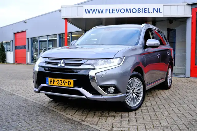 Mitsubishi Outlander 2.0 PHEV Executive Edition Aut. Navi|Leder-Alcanta