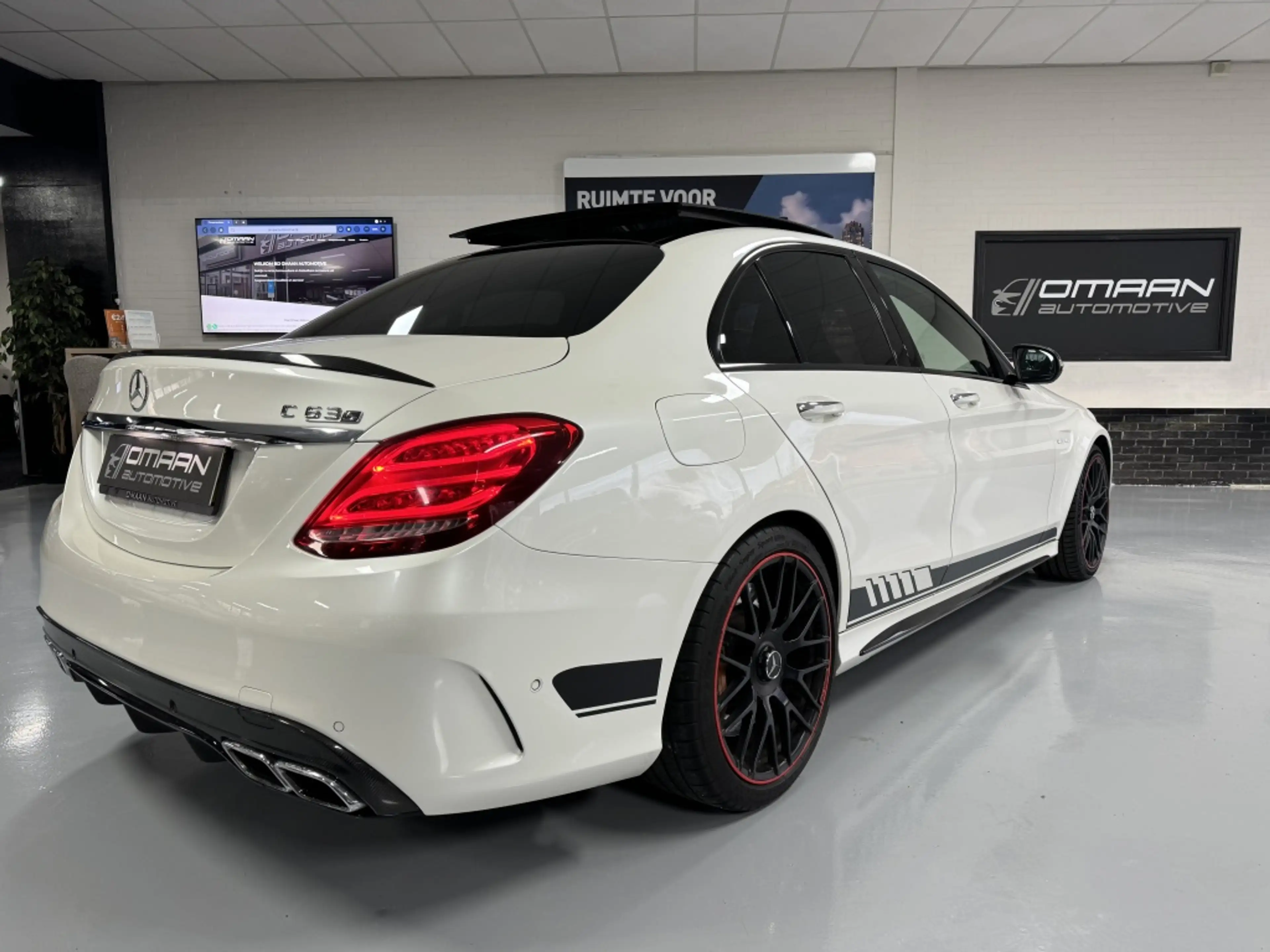 Mercedes-Benz C 63 AMG C63 S 4.0 510PK Edition 1 FULL OPTIONS — photo 3