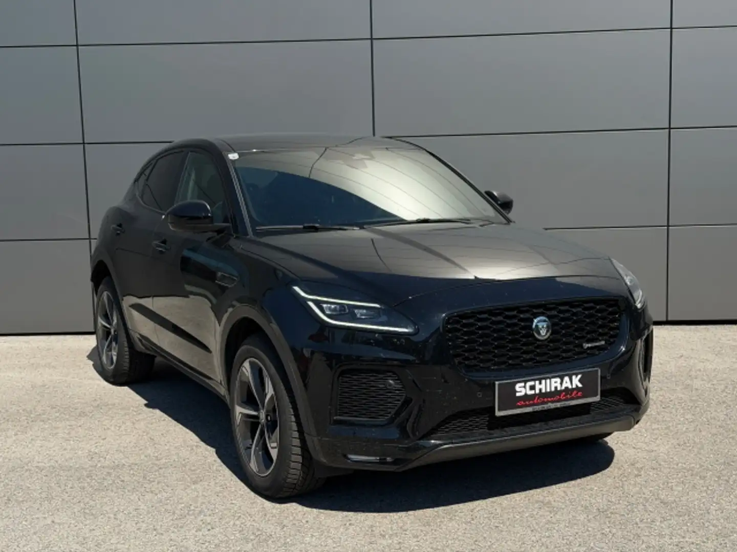 Jaguar E-Pace D165 R-Dynamic SE Aut. Schwarz - 1