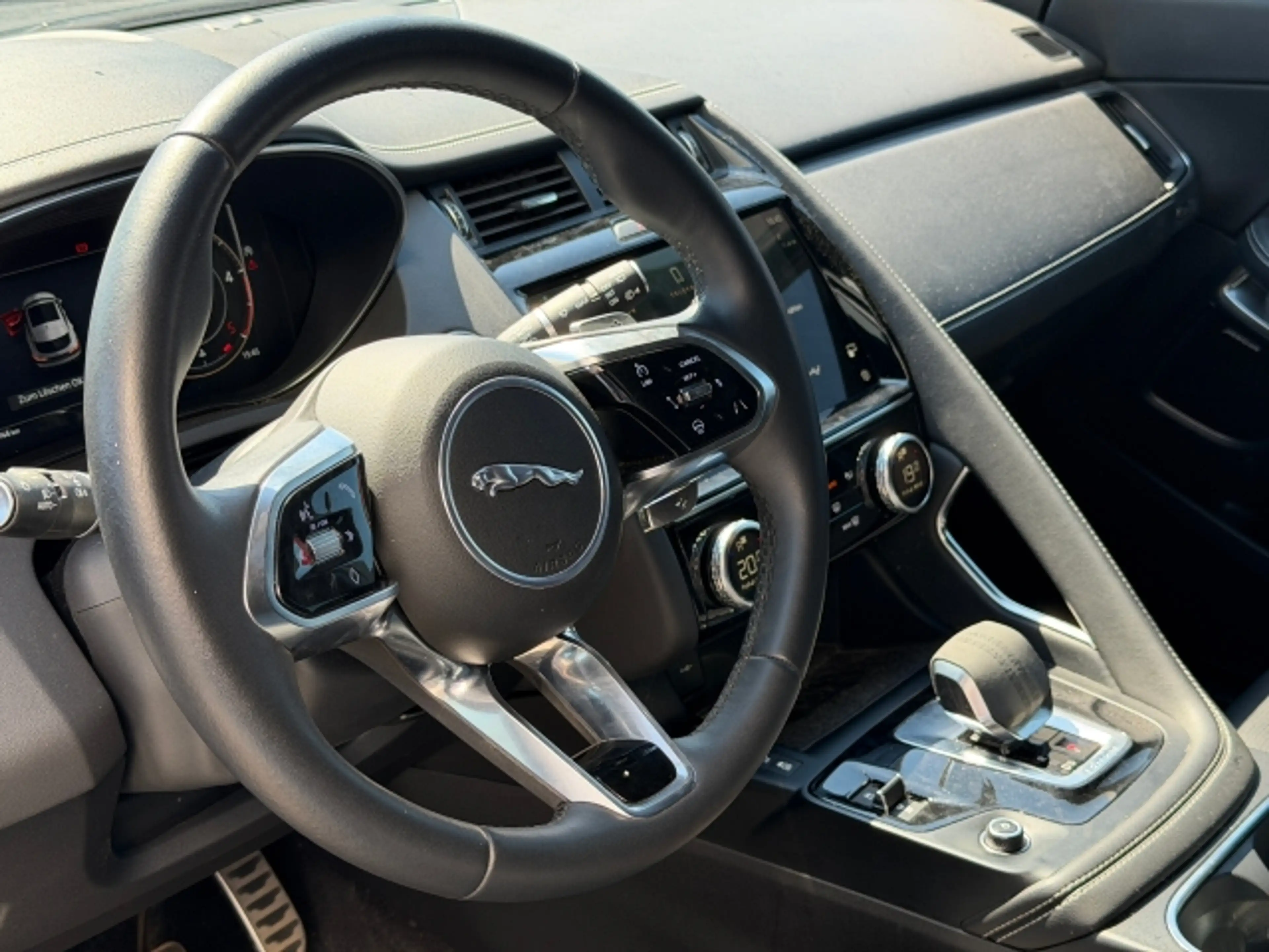 Jaguar E-Pace D165 R-Dynamic SE Aut. — photo 4