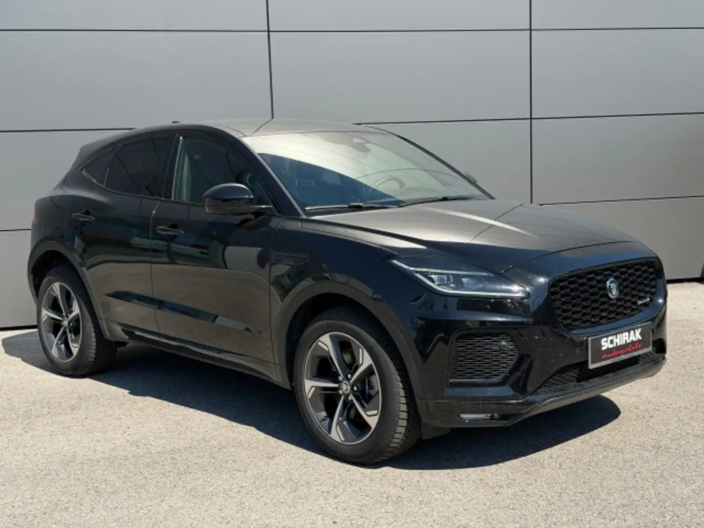 Jaguar E-Pace D165 R-Dynamic SE Aut. Schwarz - 2