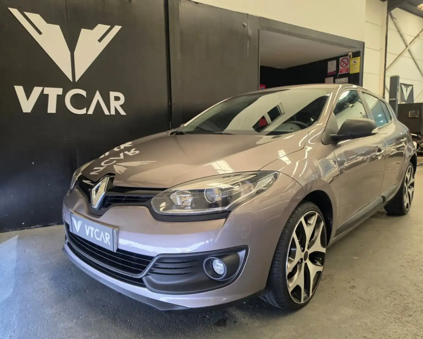 Renault Megane 1.2 TCE Energy GT Style S&S Gris - 2