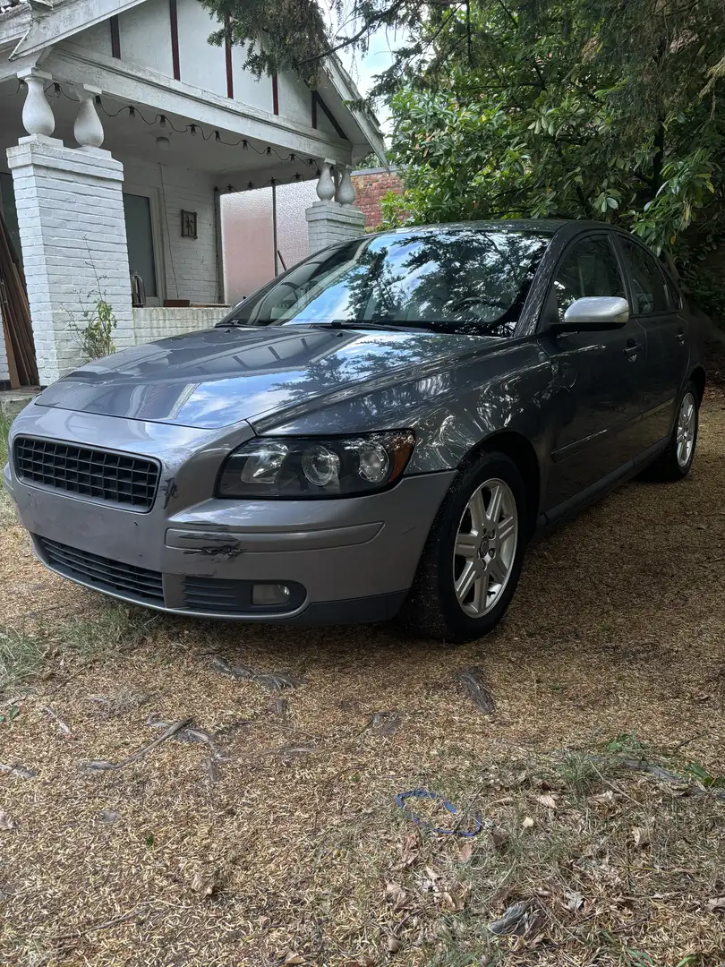 Volvo S40 2.4 Kinetic Geartronic - 1