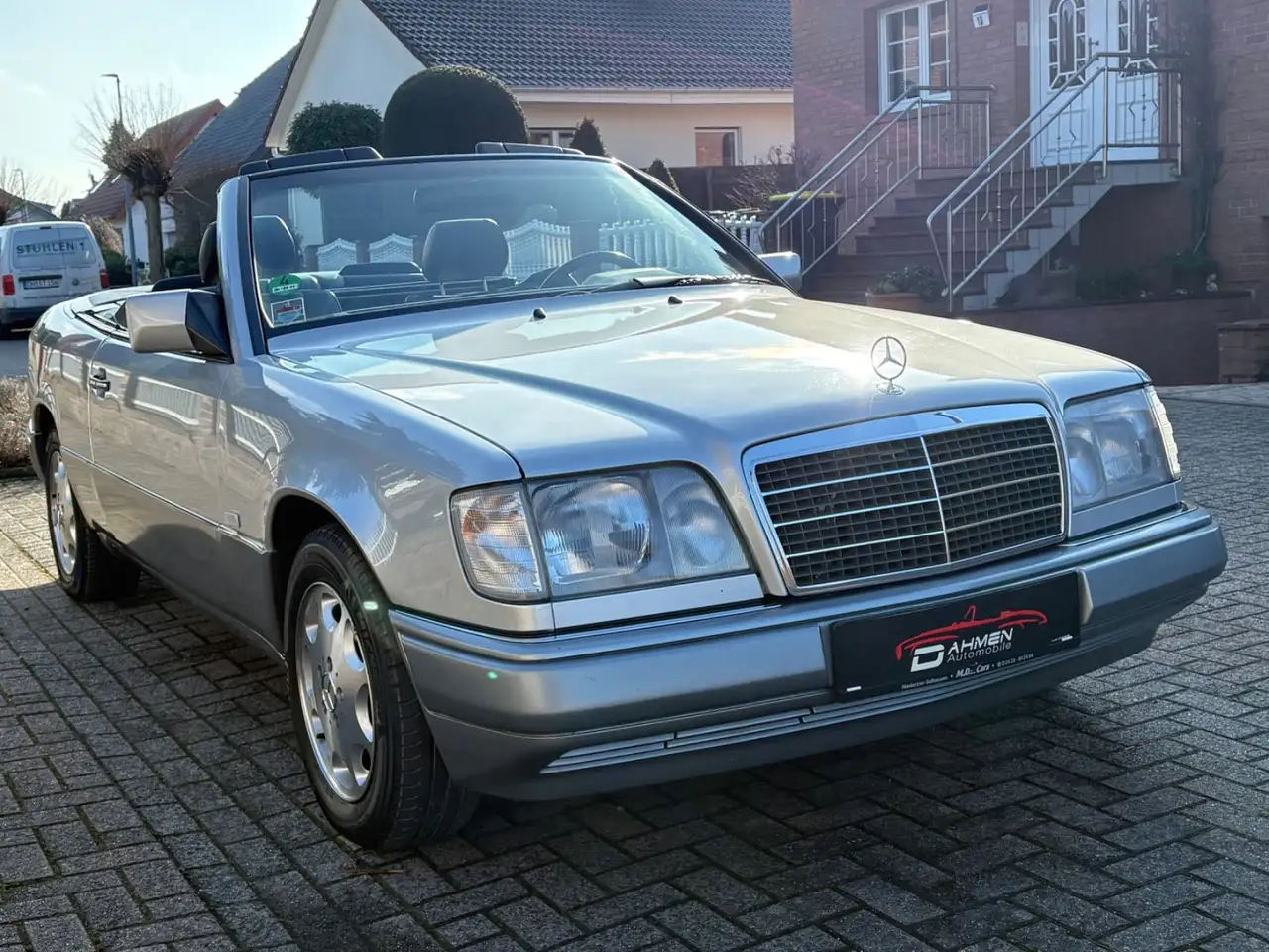 Mercedes-Benz E 220 Cabriolet W124 1Hand*Historie*Klima*Leder*, foto 6