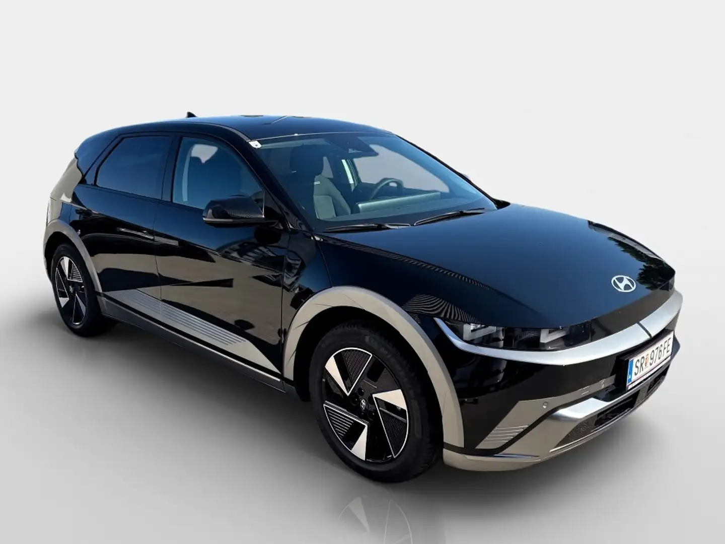 Hyundai IONIQ 5 Comfort Line 84kWh 4WD inkl AHK Schwarz - 2