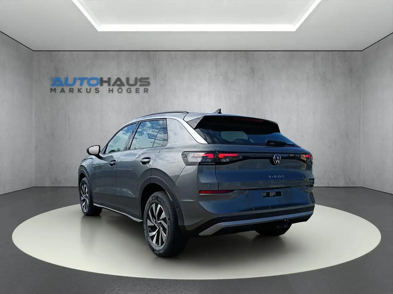 Volkswagen T-Roc 1.5 eTSI + n.Modell+AHK+KAMERA+REAR-ASSIST+NAVI-VO 3