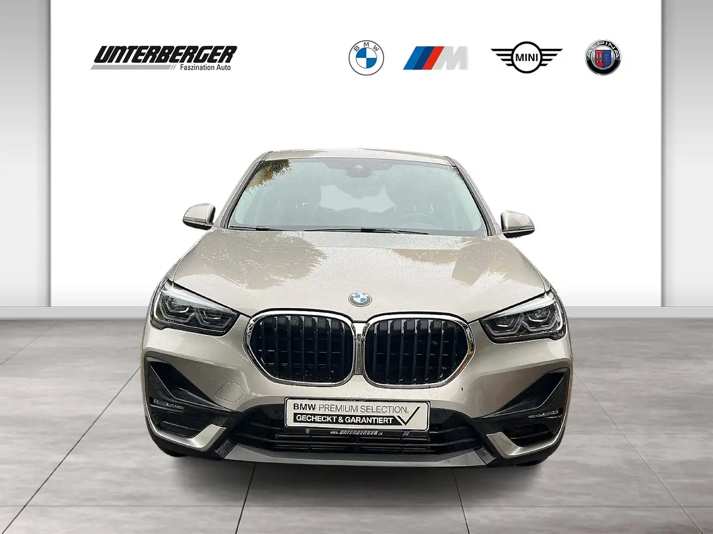 BMW X1 xDrive25e Advantage DAB LED Navi Tempomat Silber - 2