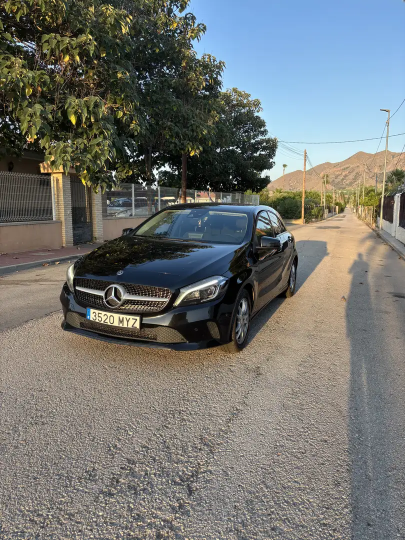 Mercedes-Benz A 180 180d 7G-DCT - 1
