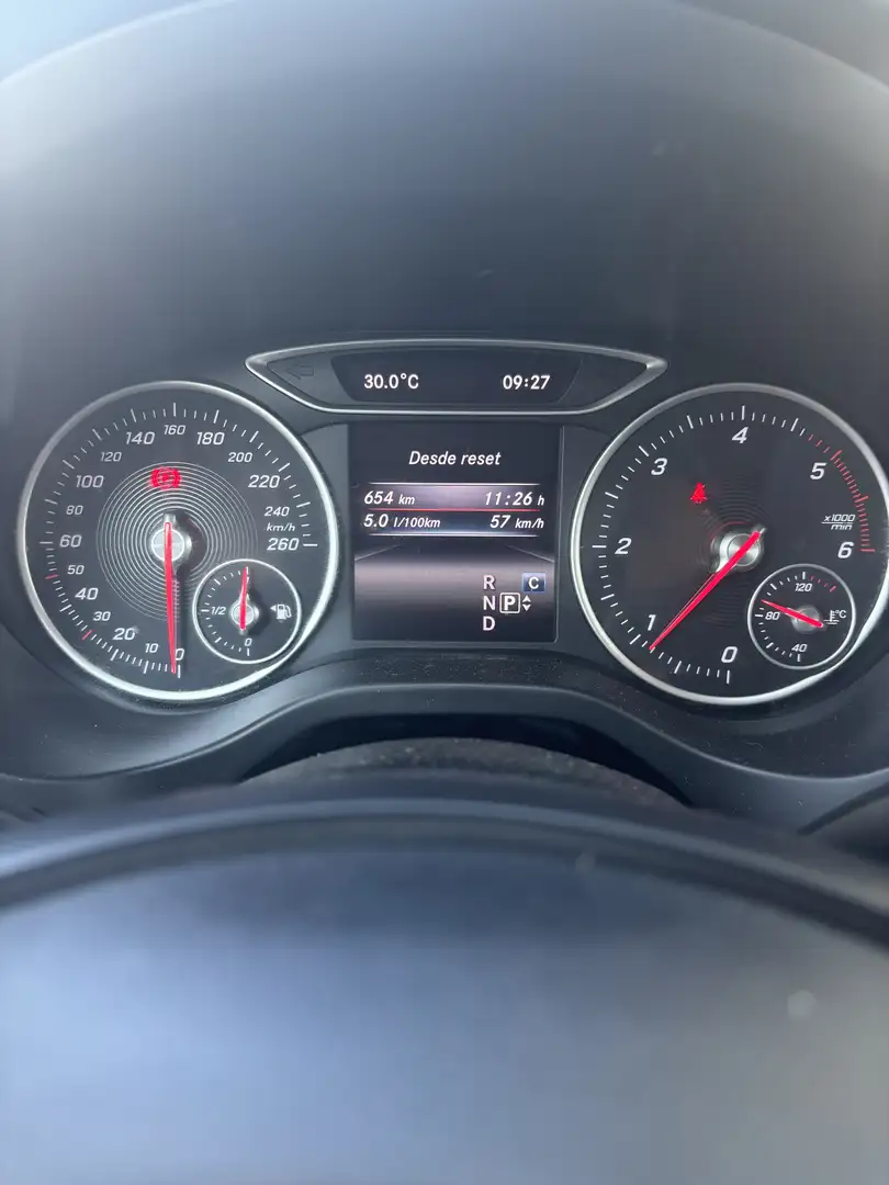 Mercedes-Benz A 180 180d 7G-DCT - 2