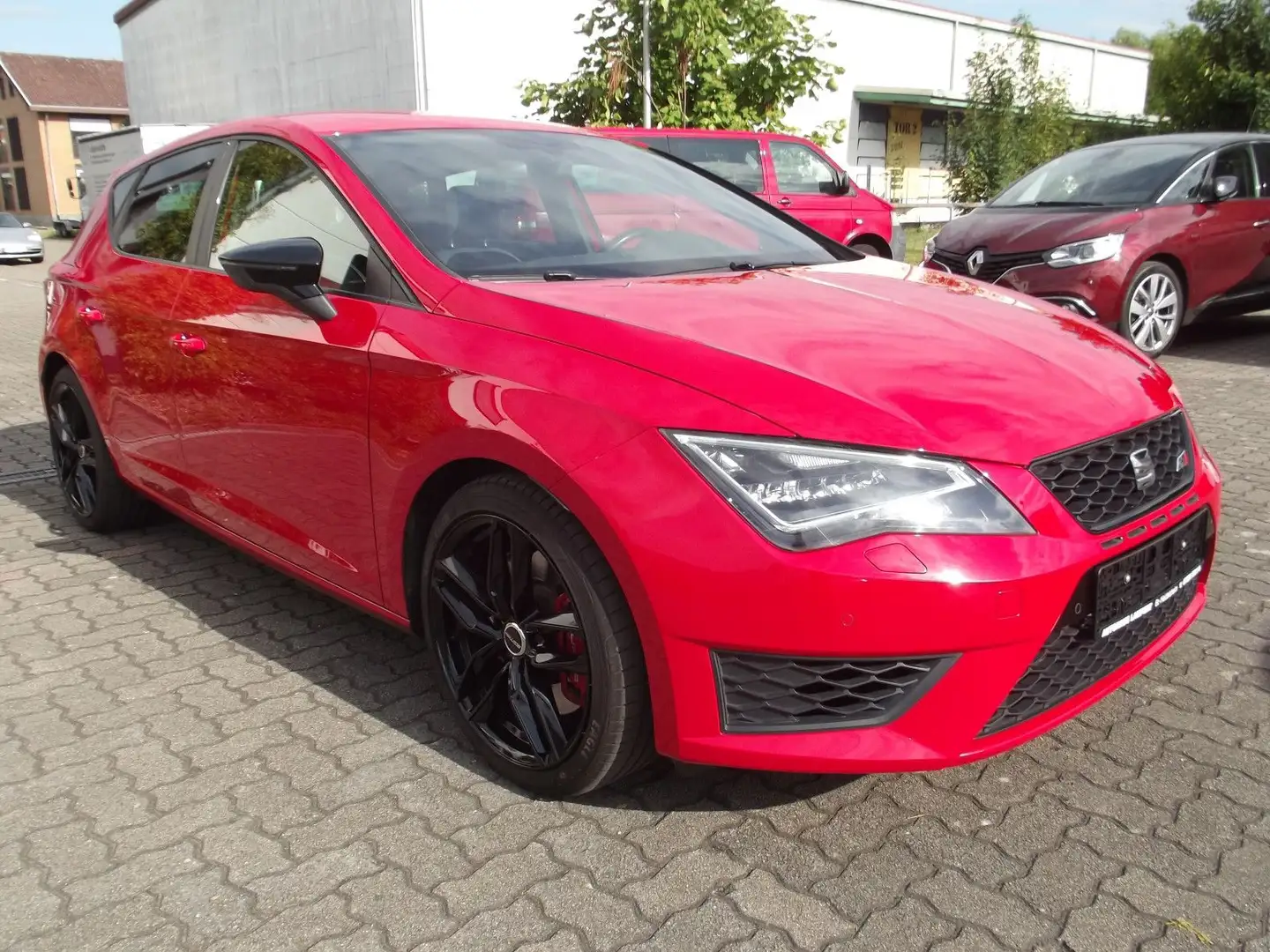 SEAT Leon Cupra 290 Black-Line NAVI PDC SHZ - 2
