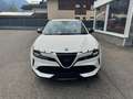 Alfa Romeo Junior Ibrida Q4 1.2 MHEV eAWD e-DCT6 145PS Q4 Weiß - thumbnail 7