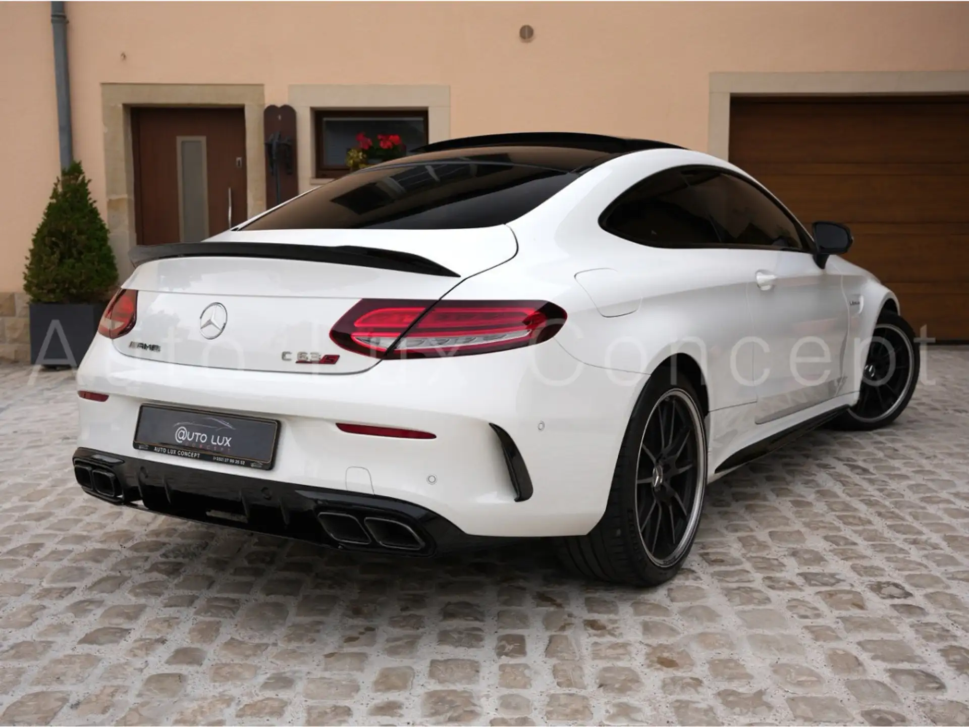 Mercedes-Benz C-Class C 63 S AMG 2020 흰색 사진 3