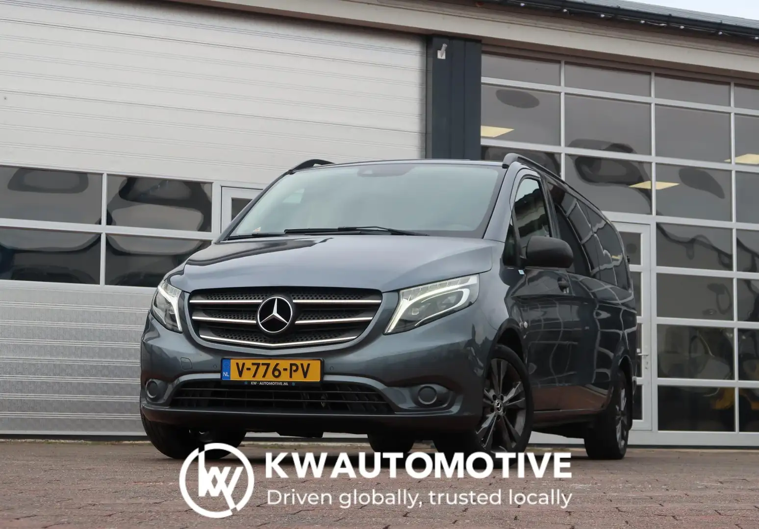 Mercedes-Benz Vito 116 CDI Extra Lang AUT/ DC/ LED/ CAM/ CRUISE/ LEDE Gris - 1