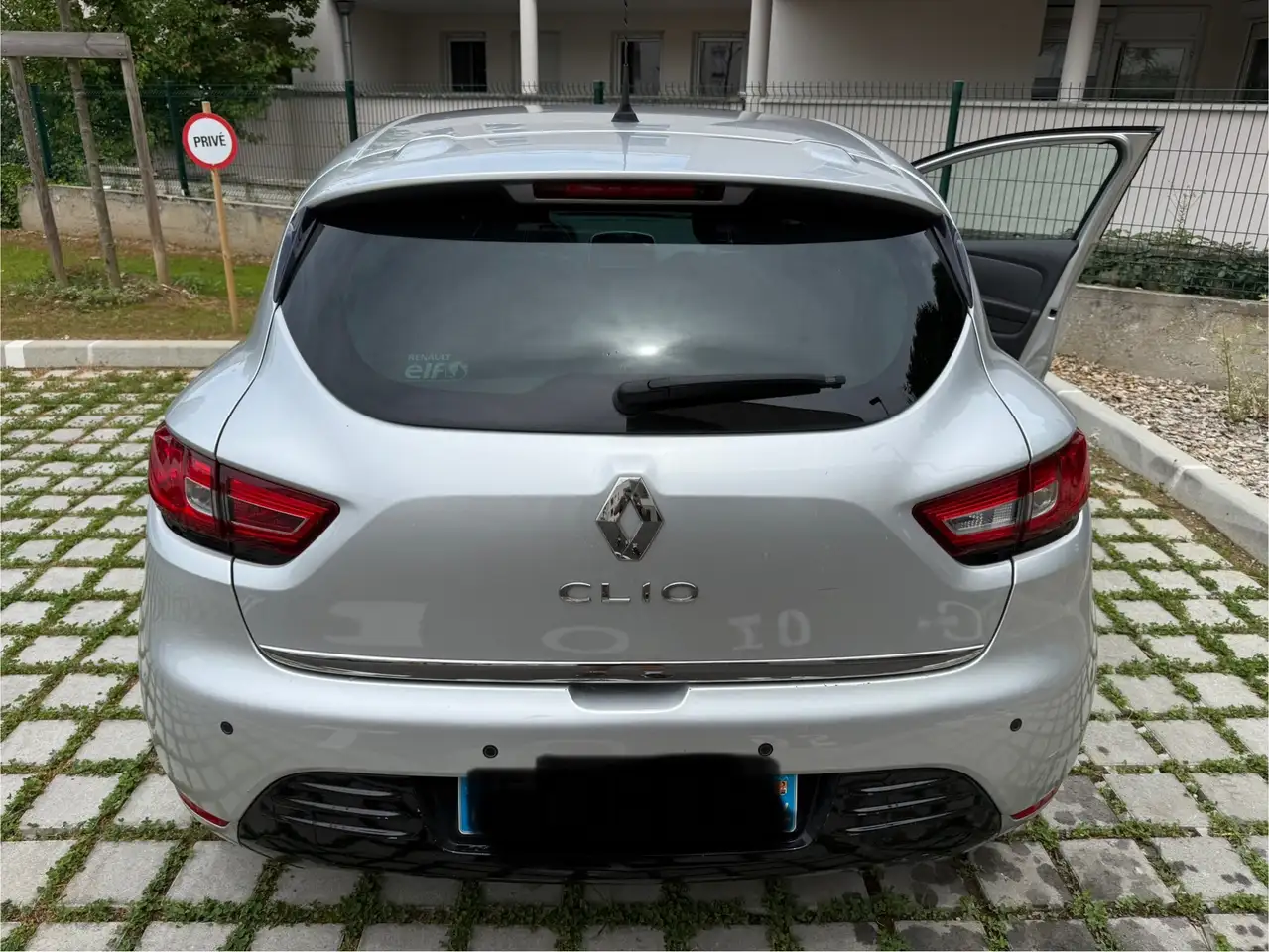 Renault Clio Citadine 3 portes — photo 4