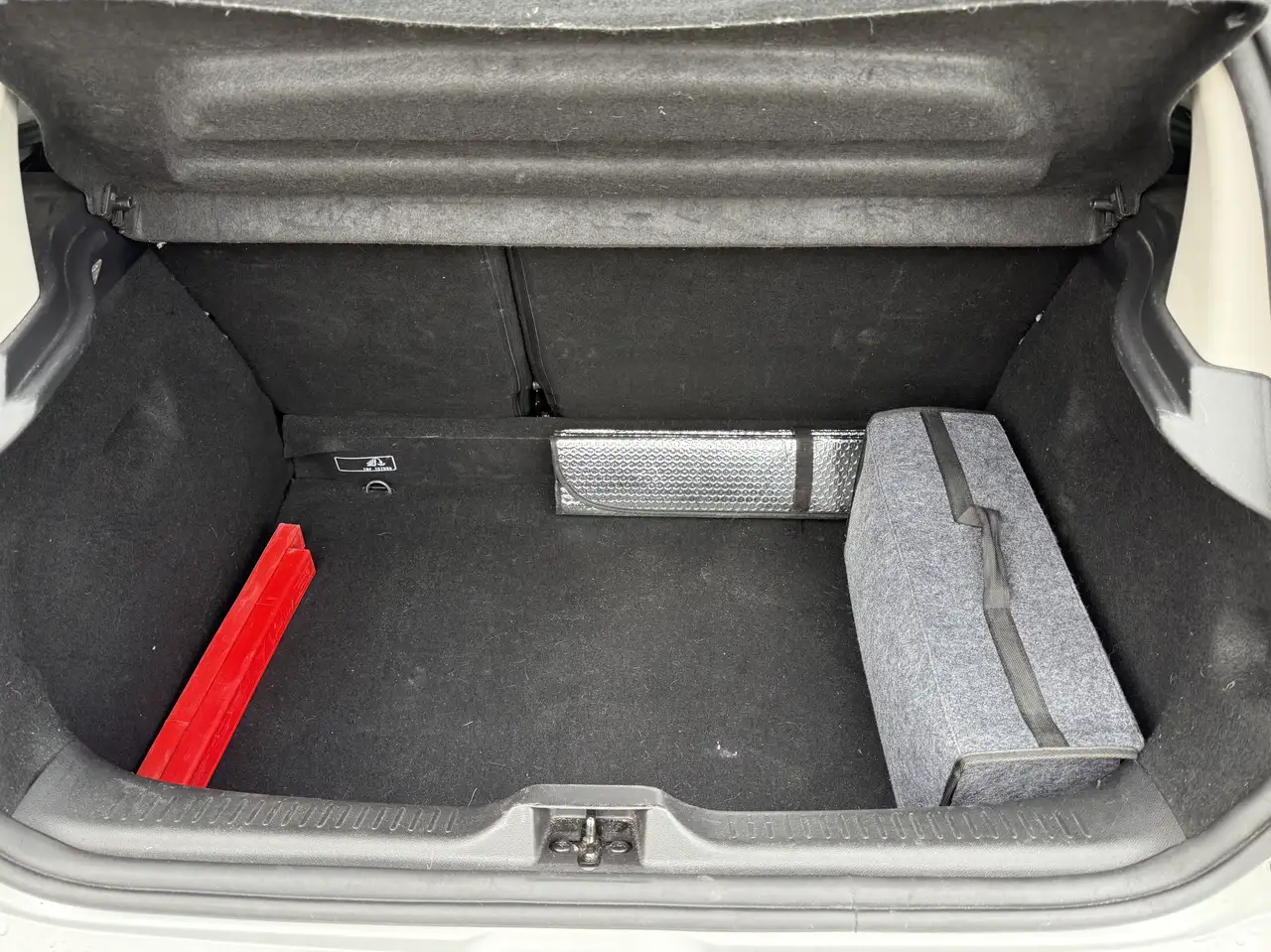 Renault Clio Citadine 3 portes — photo 9
