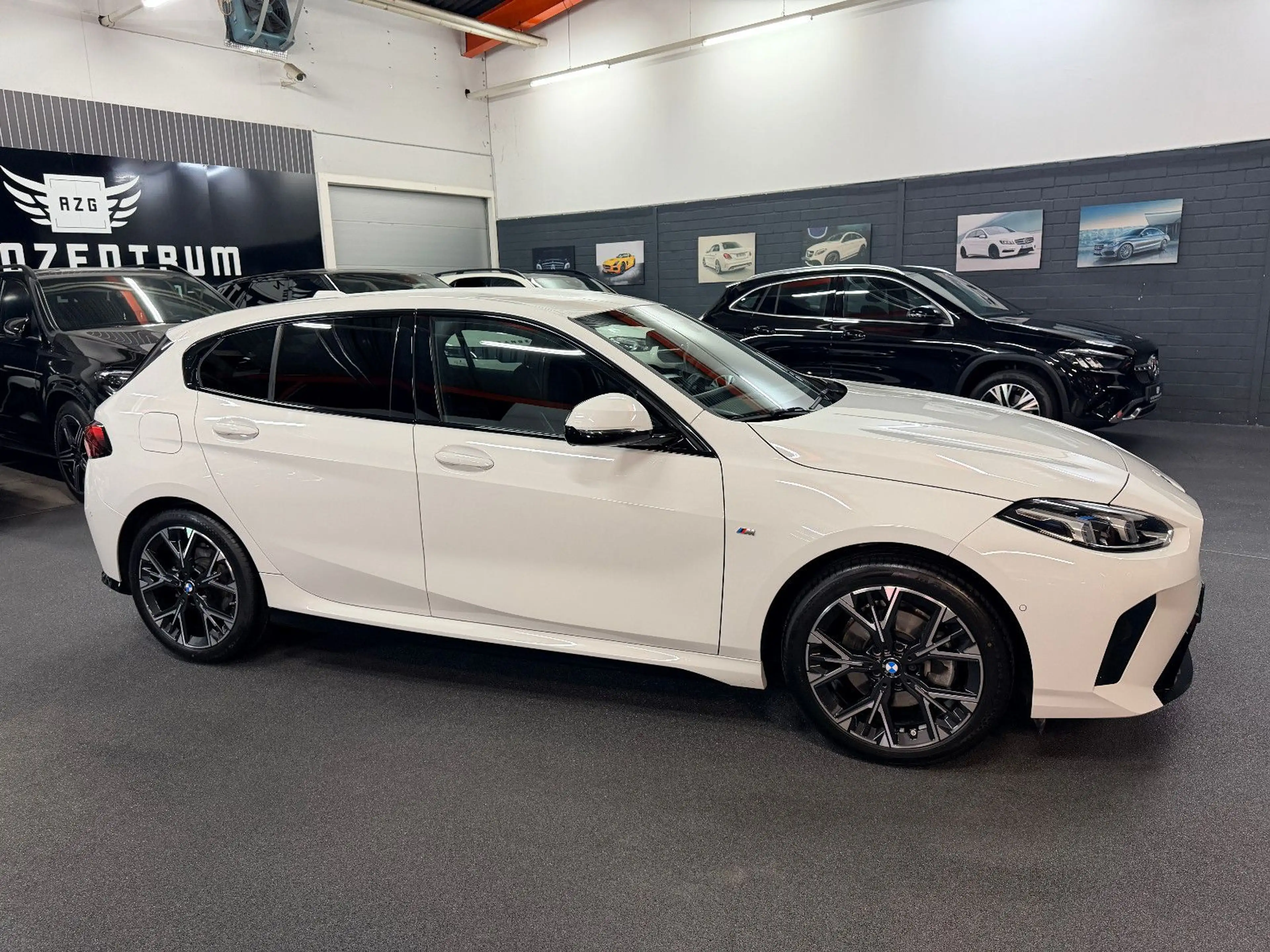 BMW 118 d M Sport ACC/LED/AHK/SHZ/KAMERA/18" — photo 6
