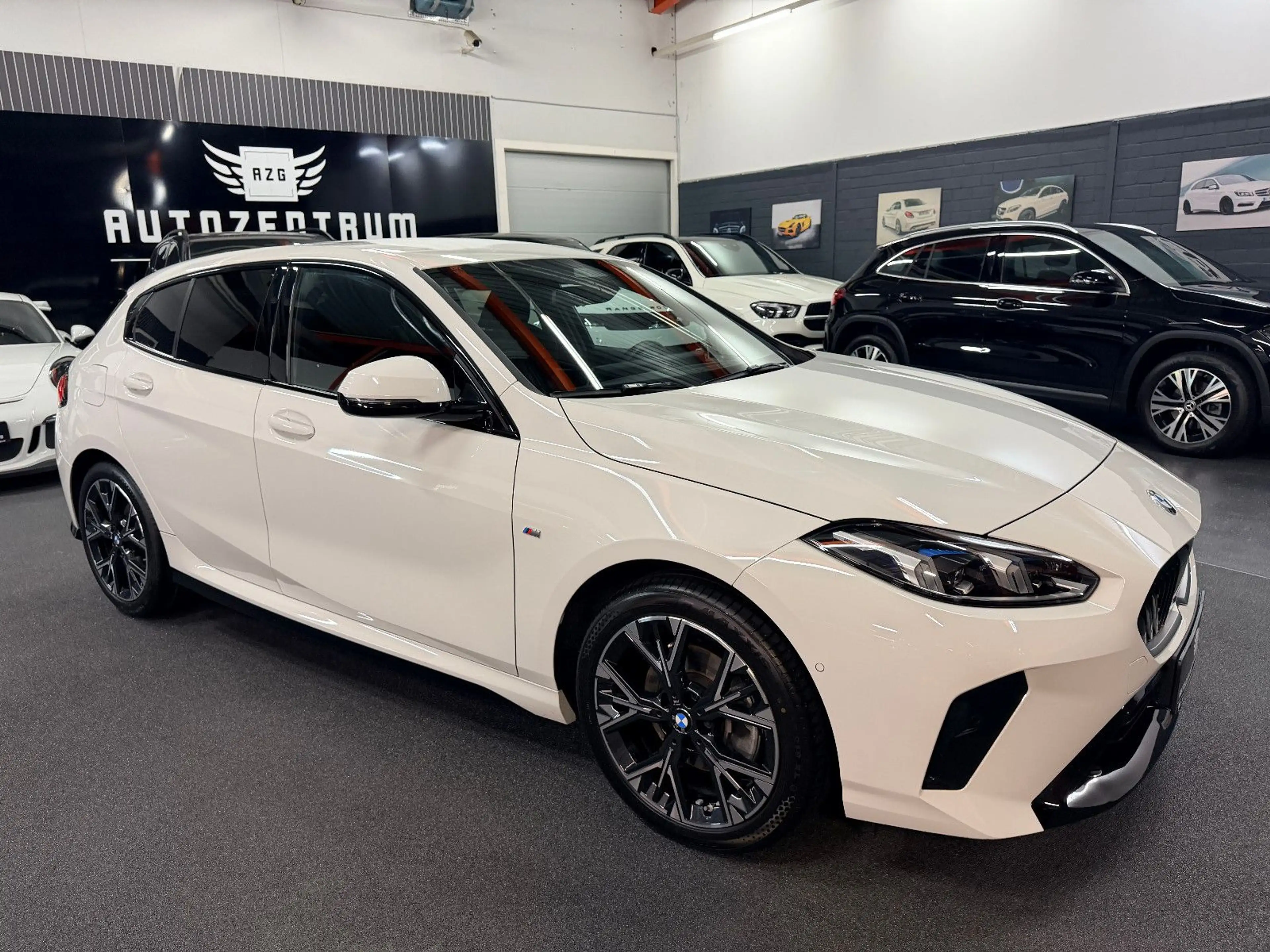 BMW 118 d M Sport ACC/LED/AHK/SHZ/KAMERA/18" — photo 5
