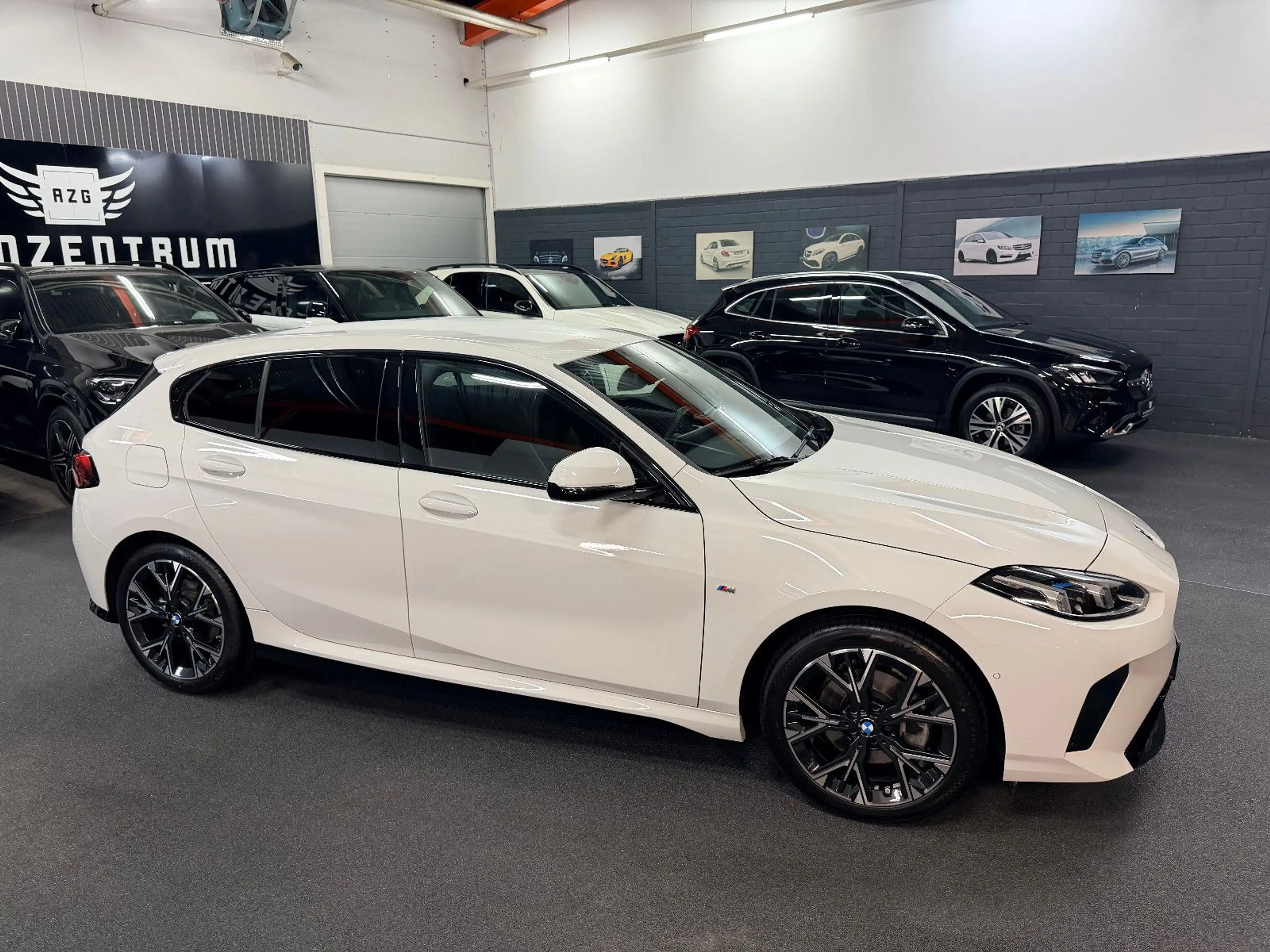 BMW 118 d M Sport ACC/LED/AHK/SHZ/KAMERA/18" — photo 7