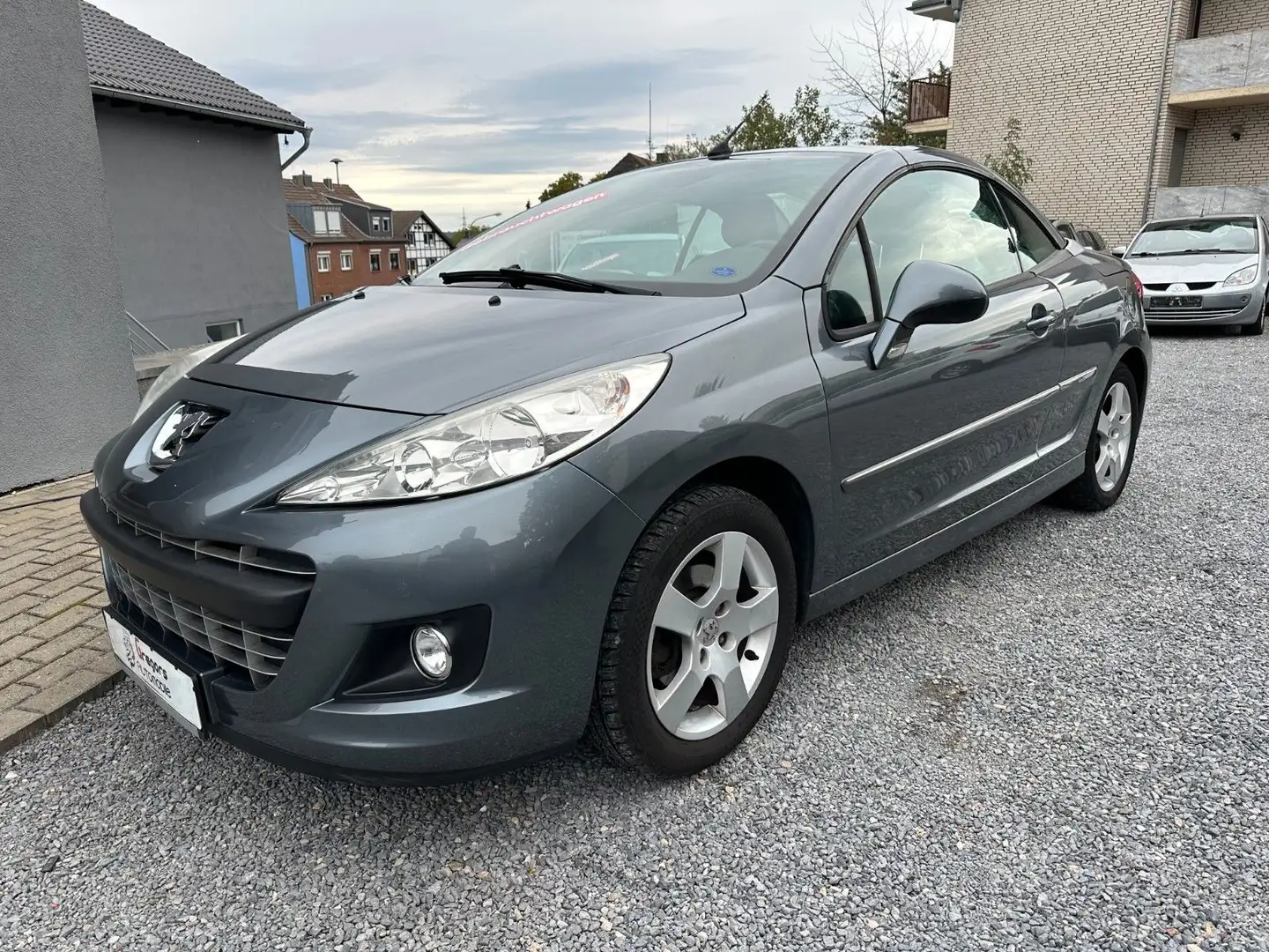 Peugeot 207 CC Cabrio-Coupe Premium Grau - 2