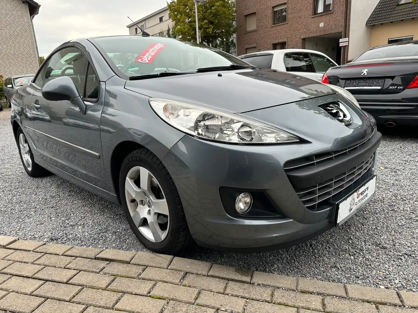 Peugeot 207 CC Cabrio-Coupe Premium Grau - 1