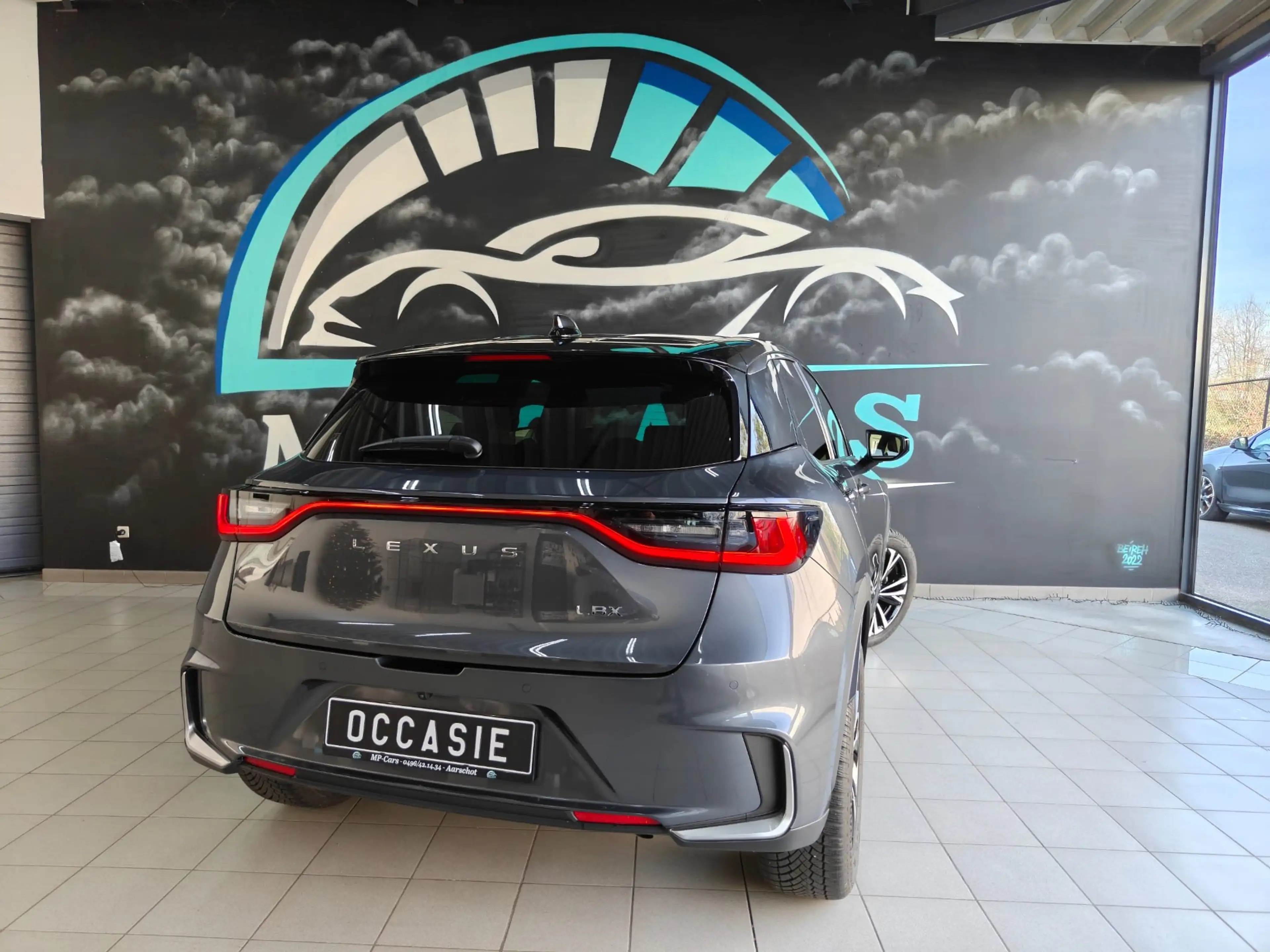 Lexus LBX LBX — photo 8