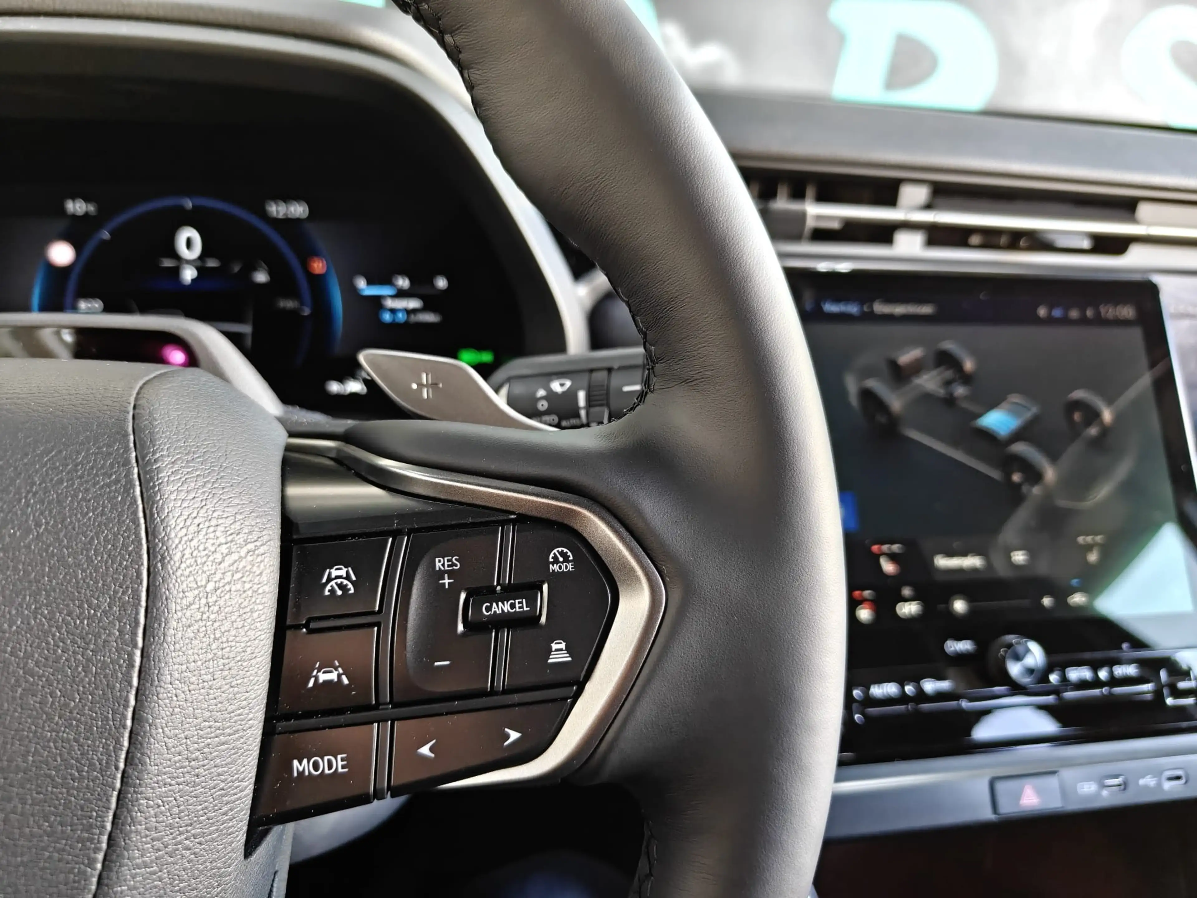 Lexus LBX LBX — photo 15