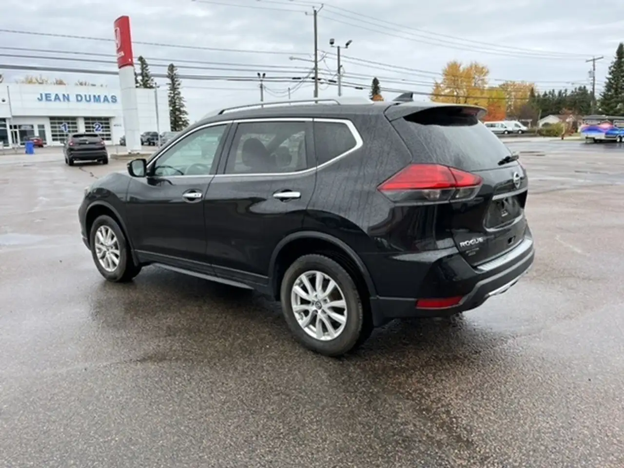 Nissan Rogue снимка Nissan Rogue