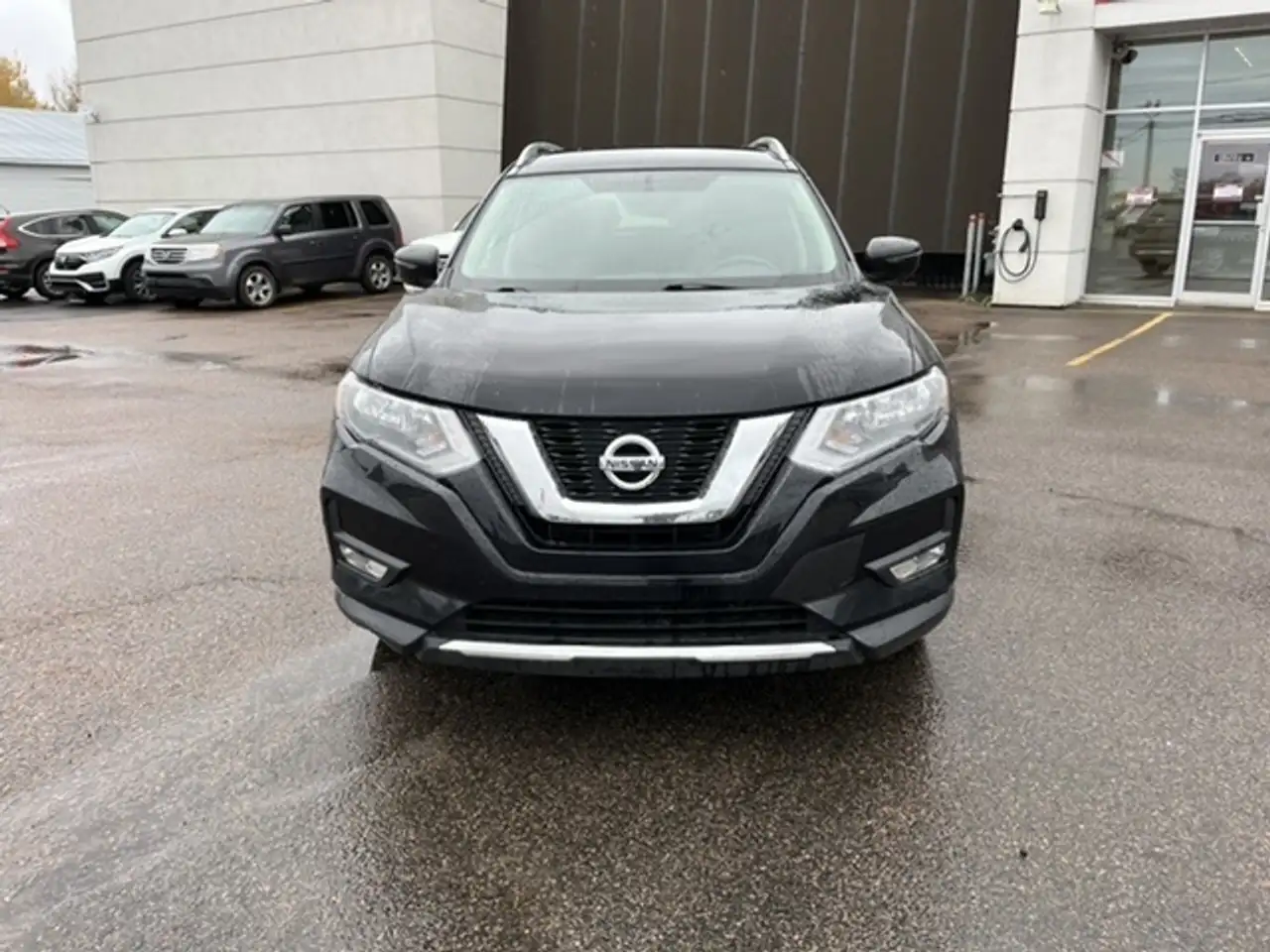 Nissan Rogue снимка Nissan Rogue