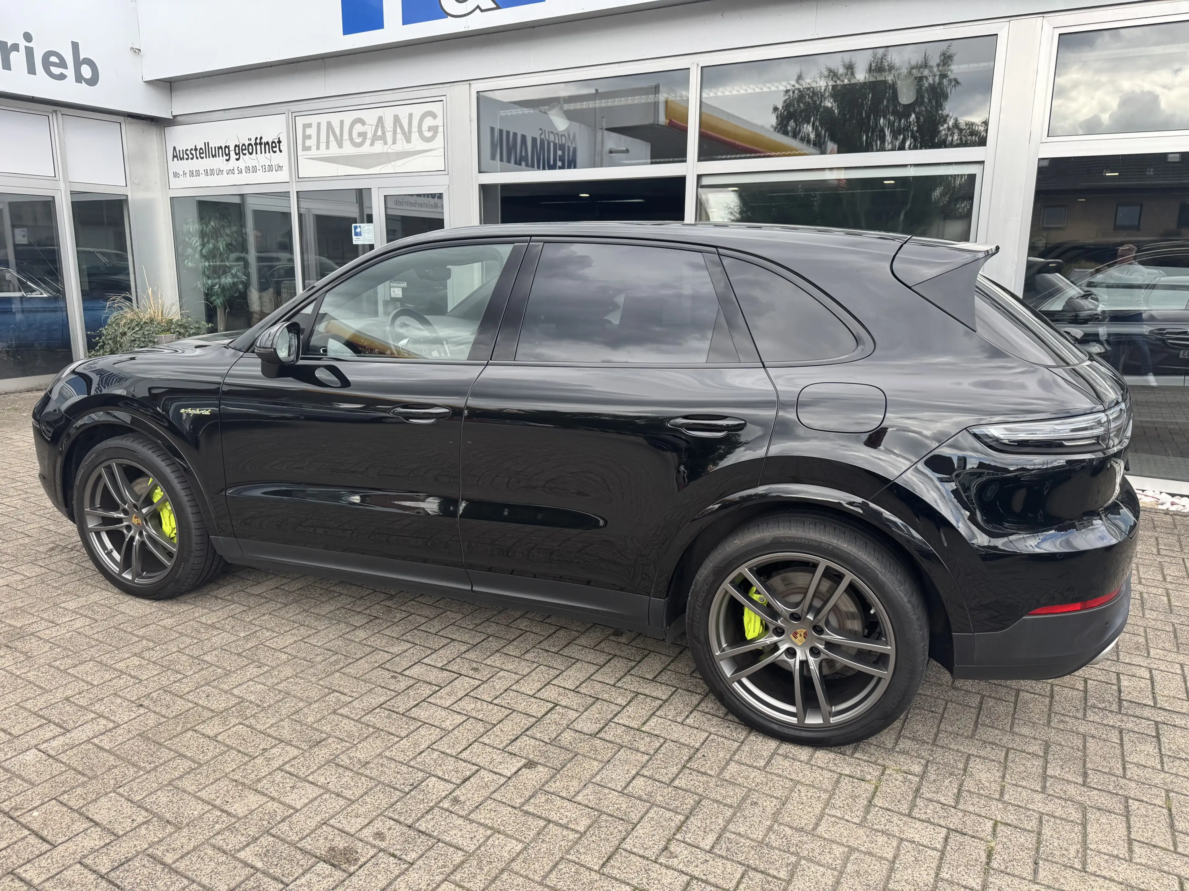 Porsche Cayenne HuD Luftf Matrix AHK Kamera 21 — photo 13