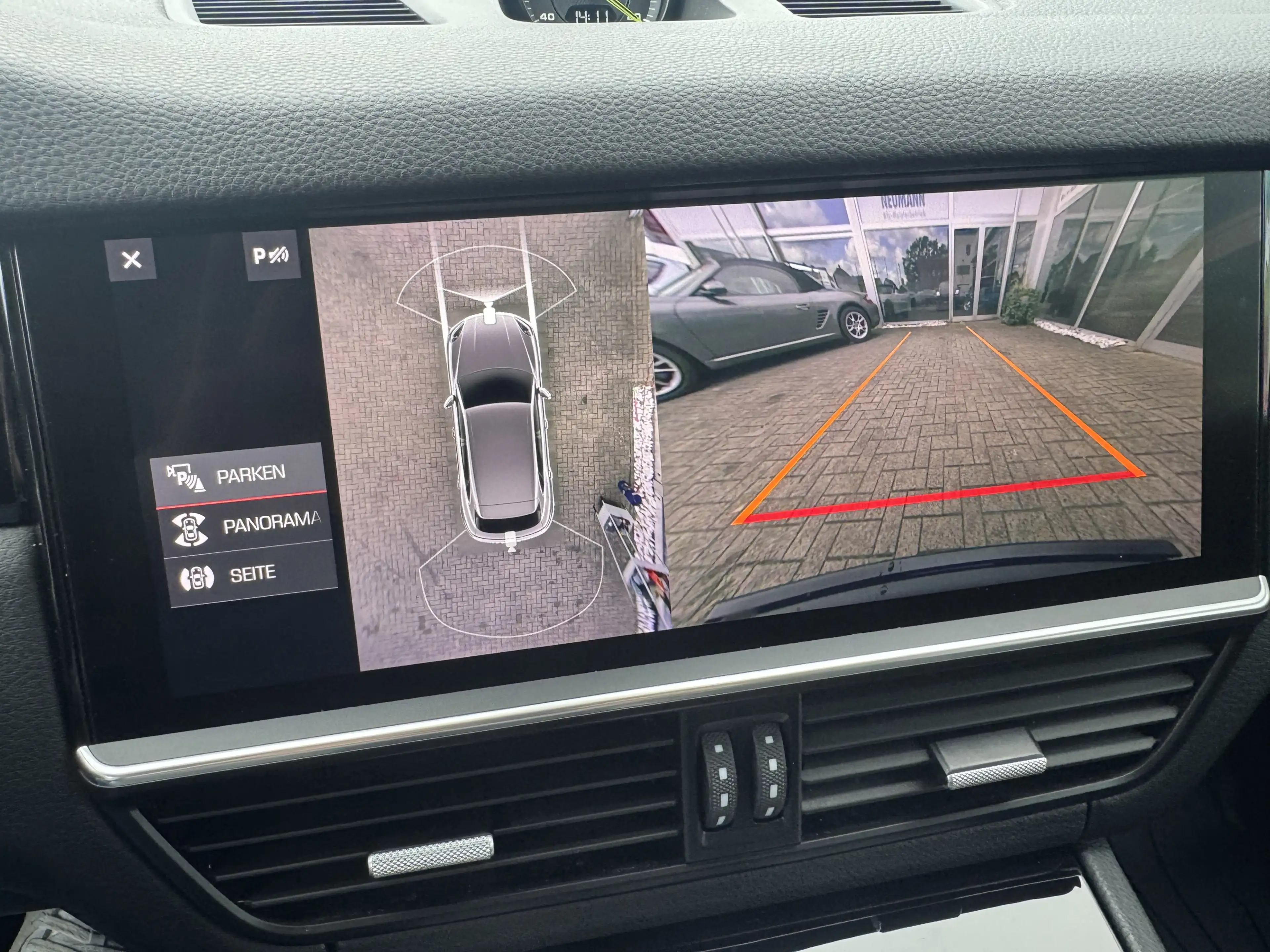 Porsche Cayenne HuD Luftf Matrix AHK Kamera 21 — photo 8