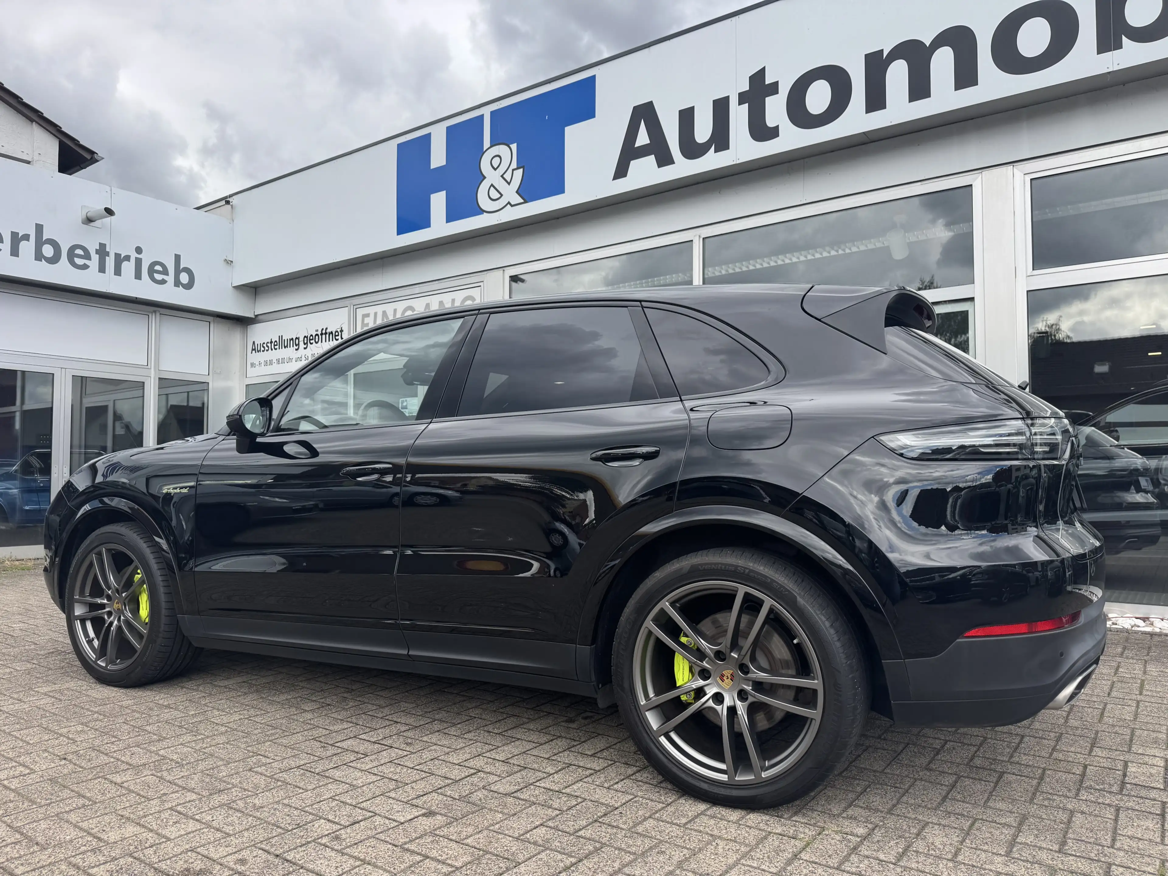 Porsche Cayenne HuD Luftf Matrix AHK Kamera 21 — photo 2