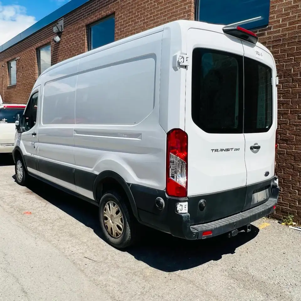 Ford Transit fotografie Ford Transit