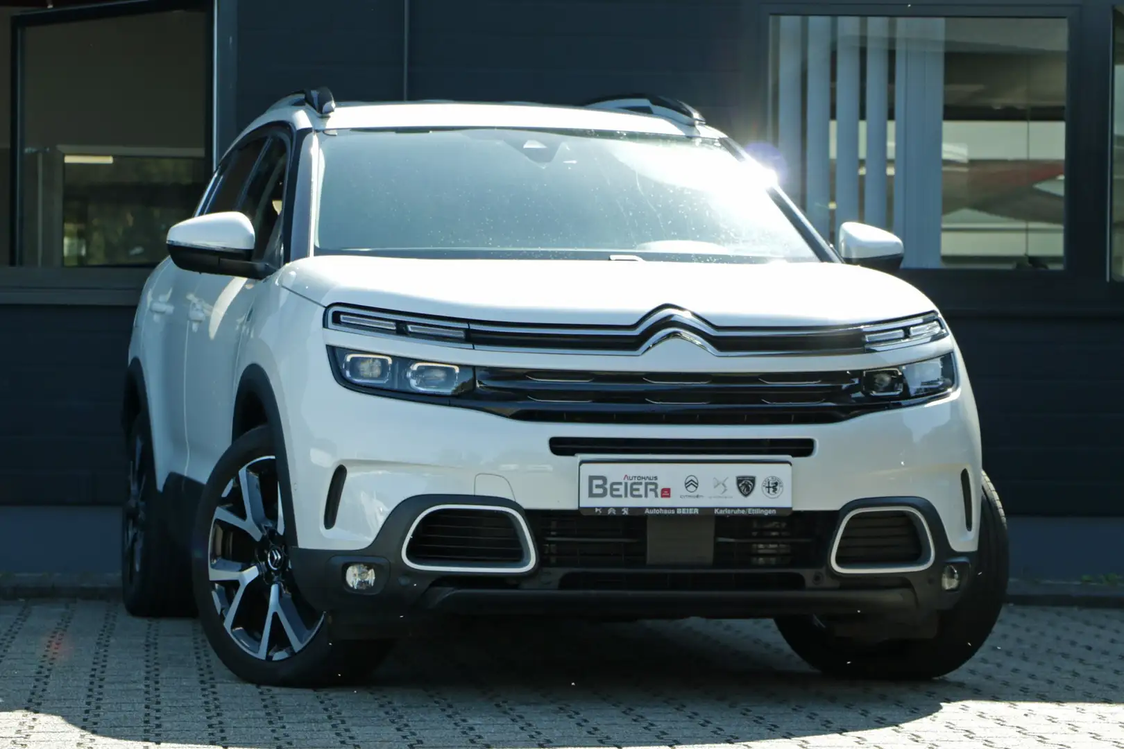 Citroen C5 Aircross PT 225 Shine Pack Hybrid Weiß - 2
