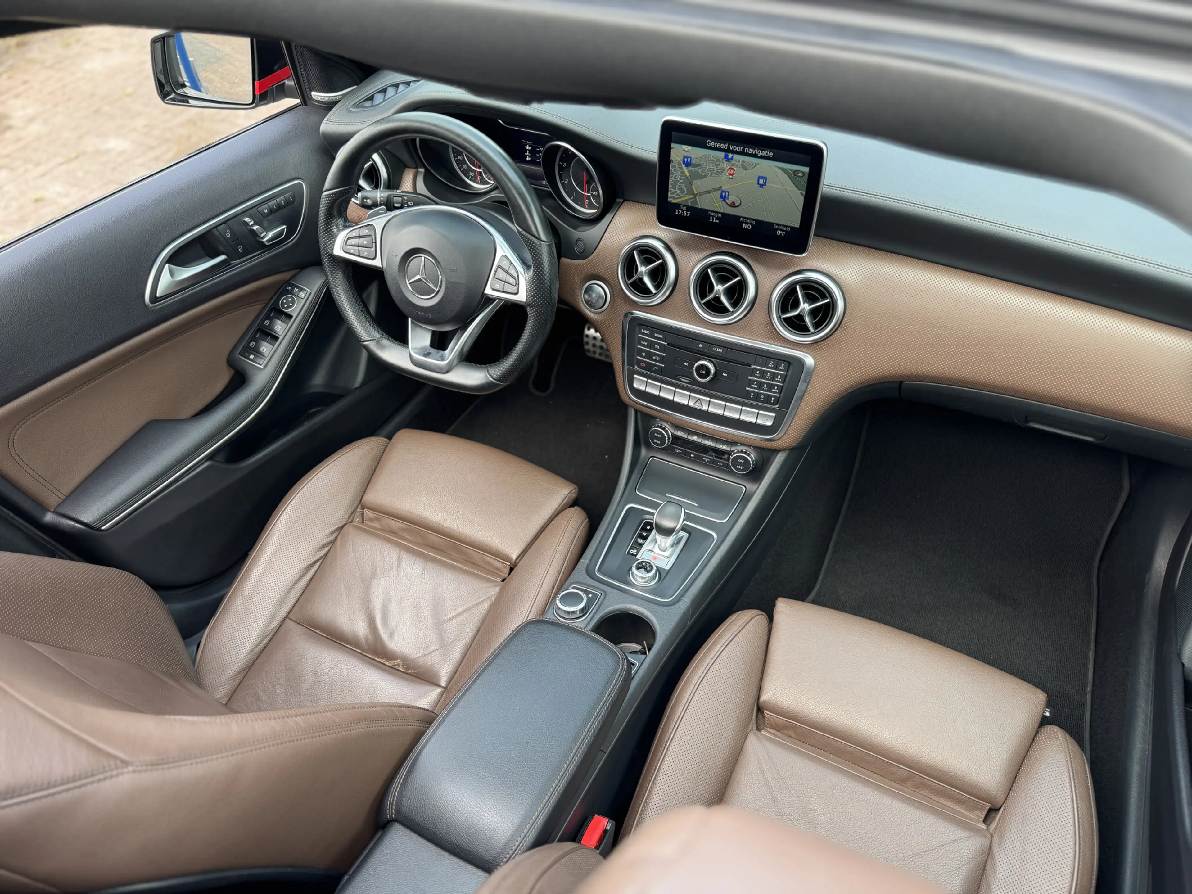 Mercedes-Benz A 45 AMG 4MATIC 380PK|PANO|CAMERA|ACC|HARMANKARDON/MEMORY|L — photo 7